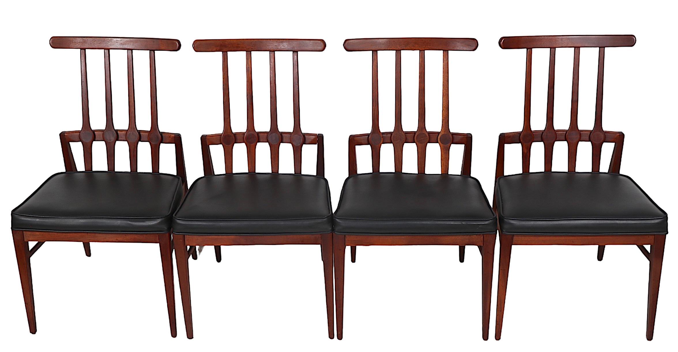 Ensemble de quatre chaises de salle à manger mi-siècle par Foster - McDavid vers les années 1950/1960  en vente 3
