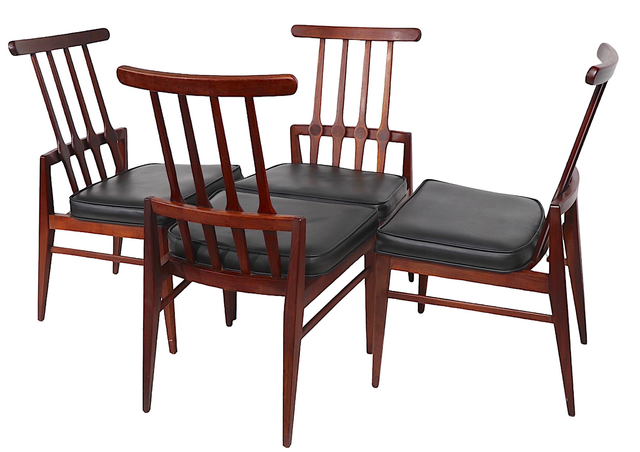 Ensemble de quatre chaises de salle à manger mi-siècle par Foster - McDavid vers les années 1950/1960  en vente 9