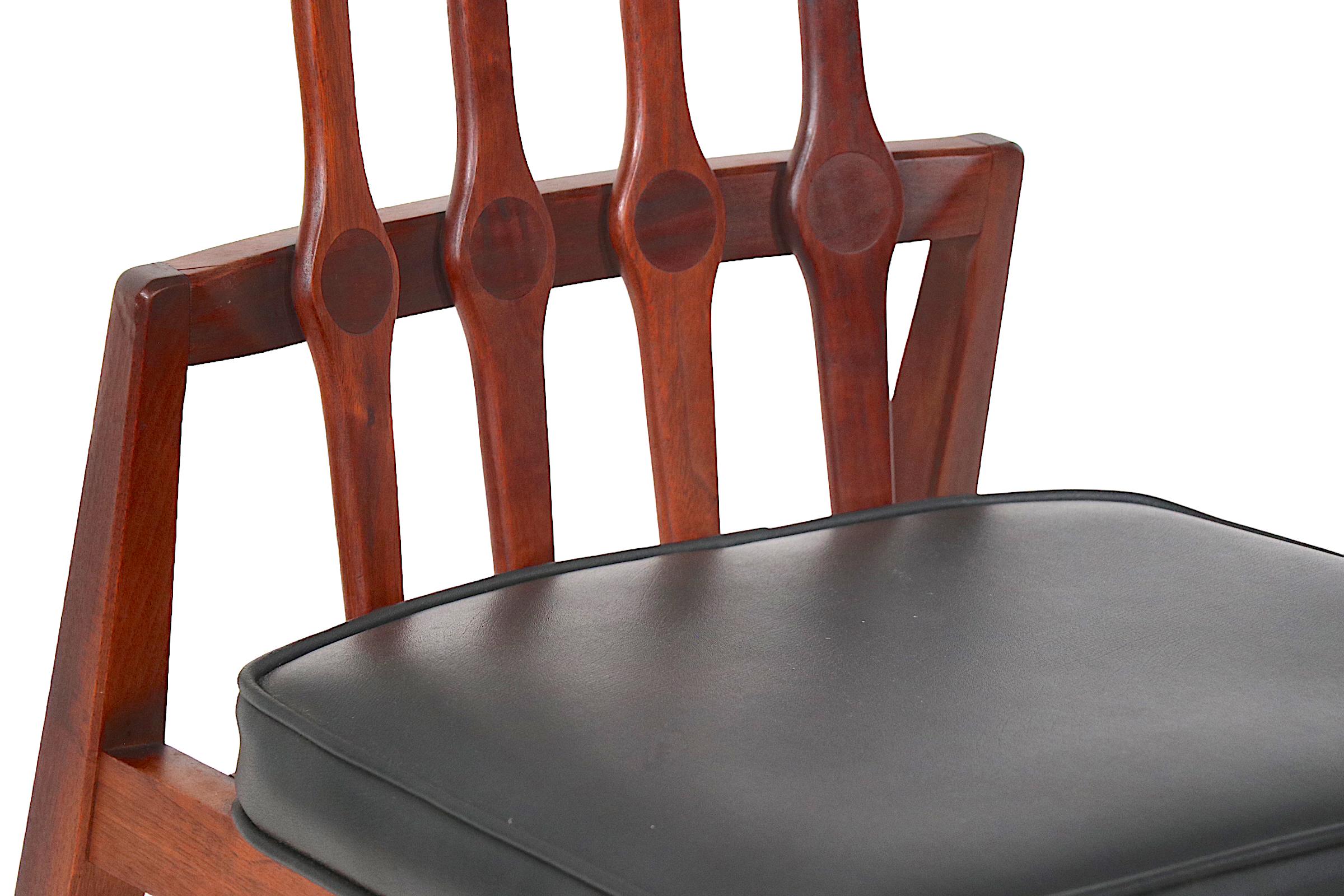20ième siècle Ensemble de quatre chaises de salle à manger mi-siècle par Foster - McDavid vers les années 1950/1960  en vente