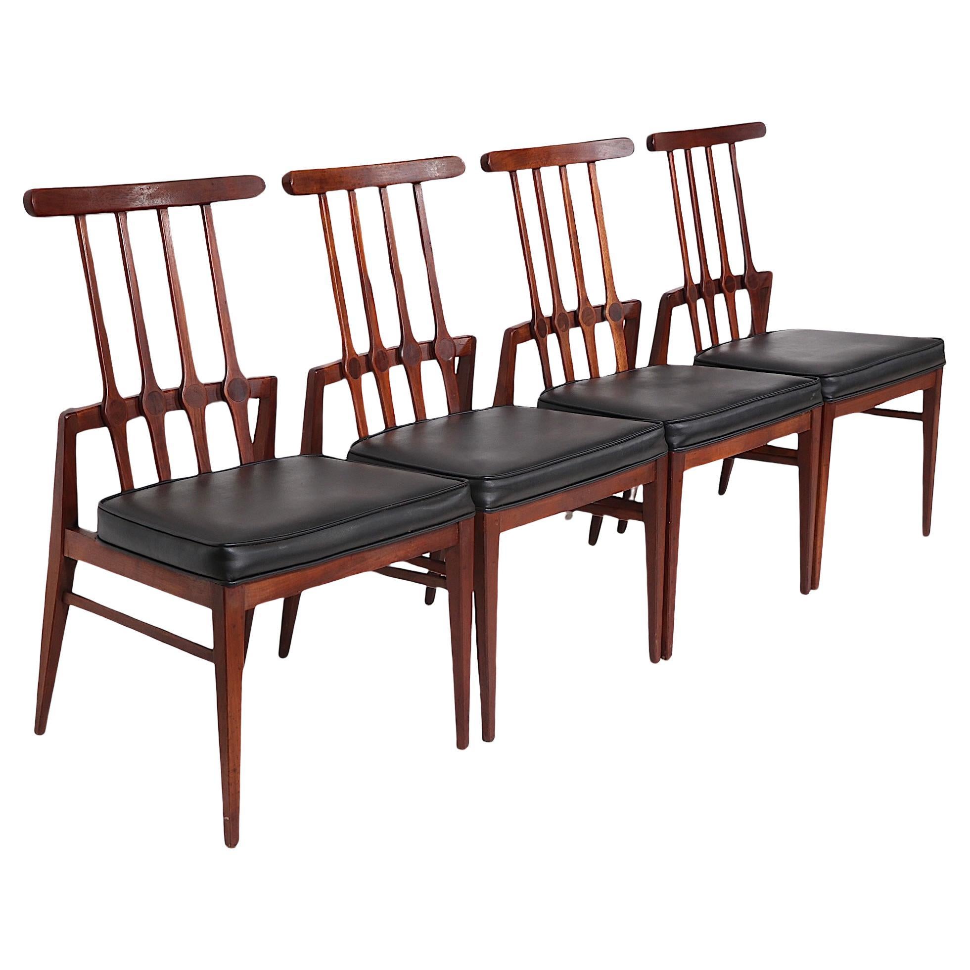 Ensemble de quatre chaises de salle à manger mi-siècle par Foster - McDavid vers les années 1950/1960  en vente