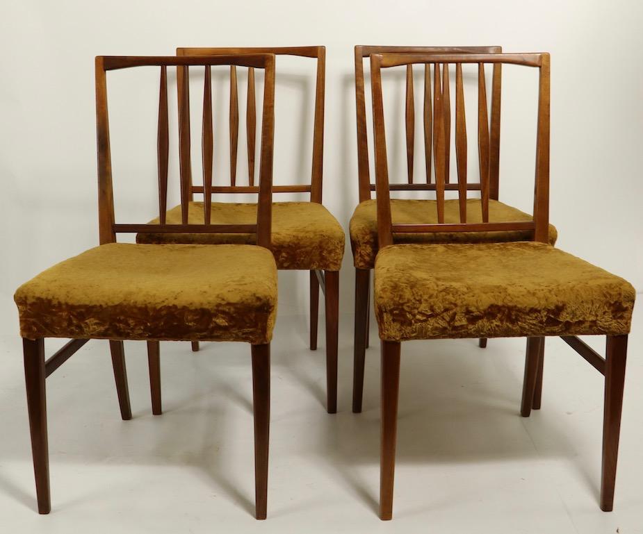 Mid-Century Modern Ensemble de quatre chaises de salle à manger du milieu du siècle par Gimson Slater en vente
