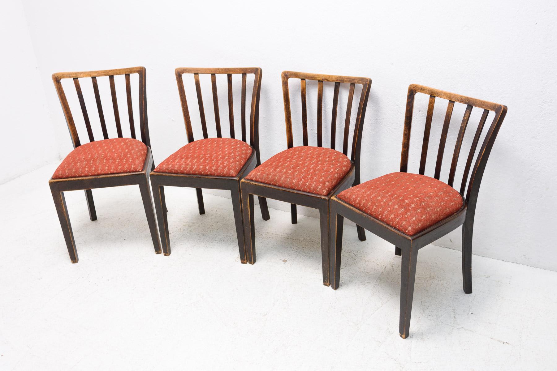 Set of Four Mid-Century Dining Chairs Thonet, Czechoslovakia, 1960's In Good Condition In Prague 8, CZ
