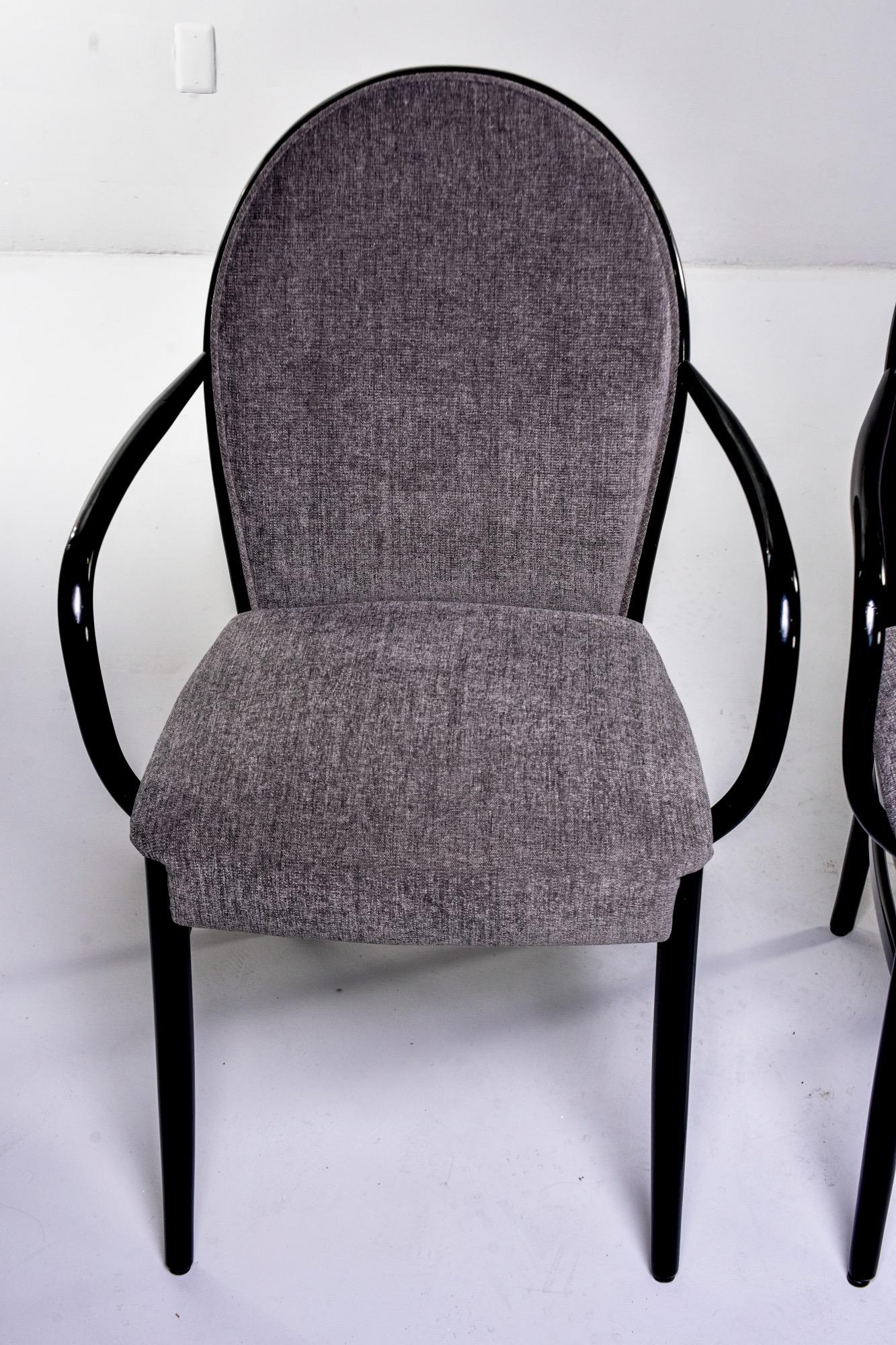 Satz von vier Stühlen aus ebonisiertem Bugholz aus der Mitte des Jahrhunderts im Zustand „Gut“ im Angebot in Troy, MI
