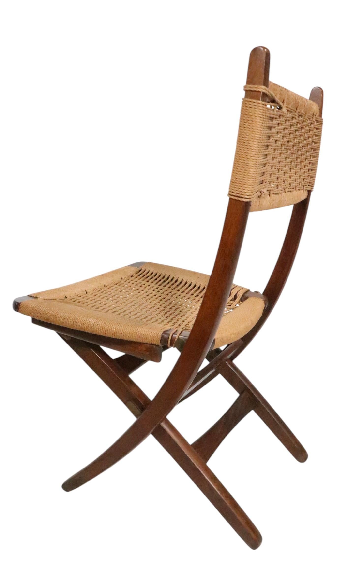 Juego de cuatro sillas de comedor plegables de cuerda de mediados de siglo, de Ebert Wels según Wegner en venta 4