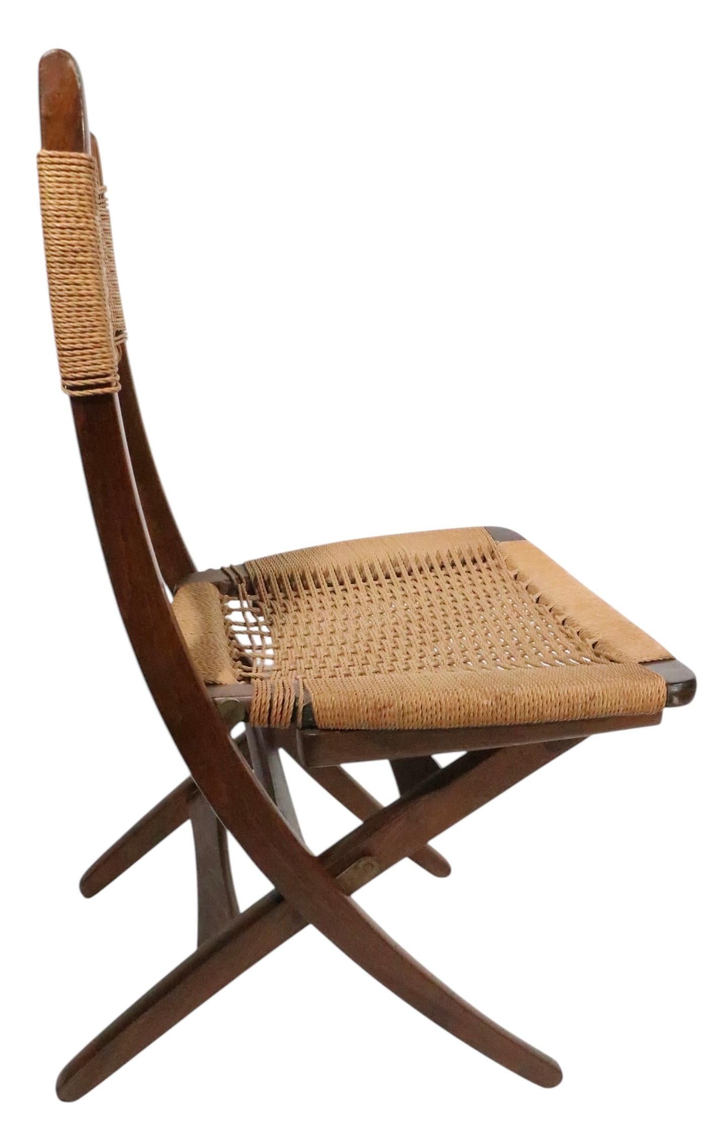 Juego de cuatro sillas de comedor plegables de cuerda de mediados de siglo, de Ebert Wels según Wegner Cable en venta
