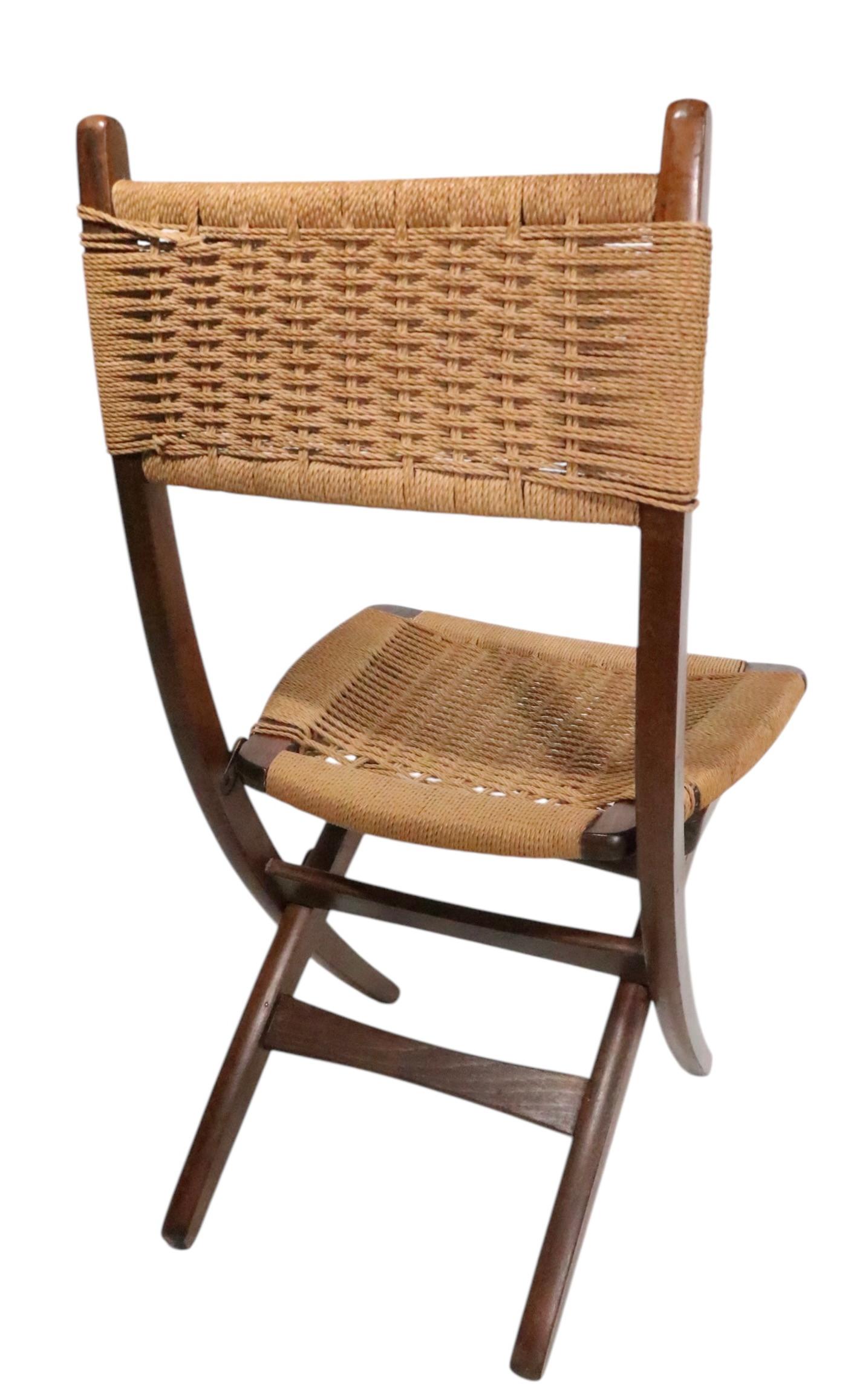 Juego de cuatro sillas de comedor plegables de cuerda de mediados de siglo, de Ebert Wels según Wegner en venta 1