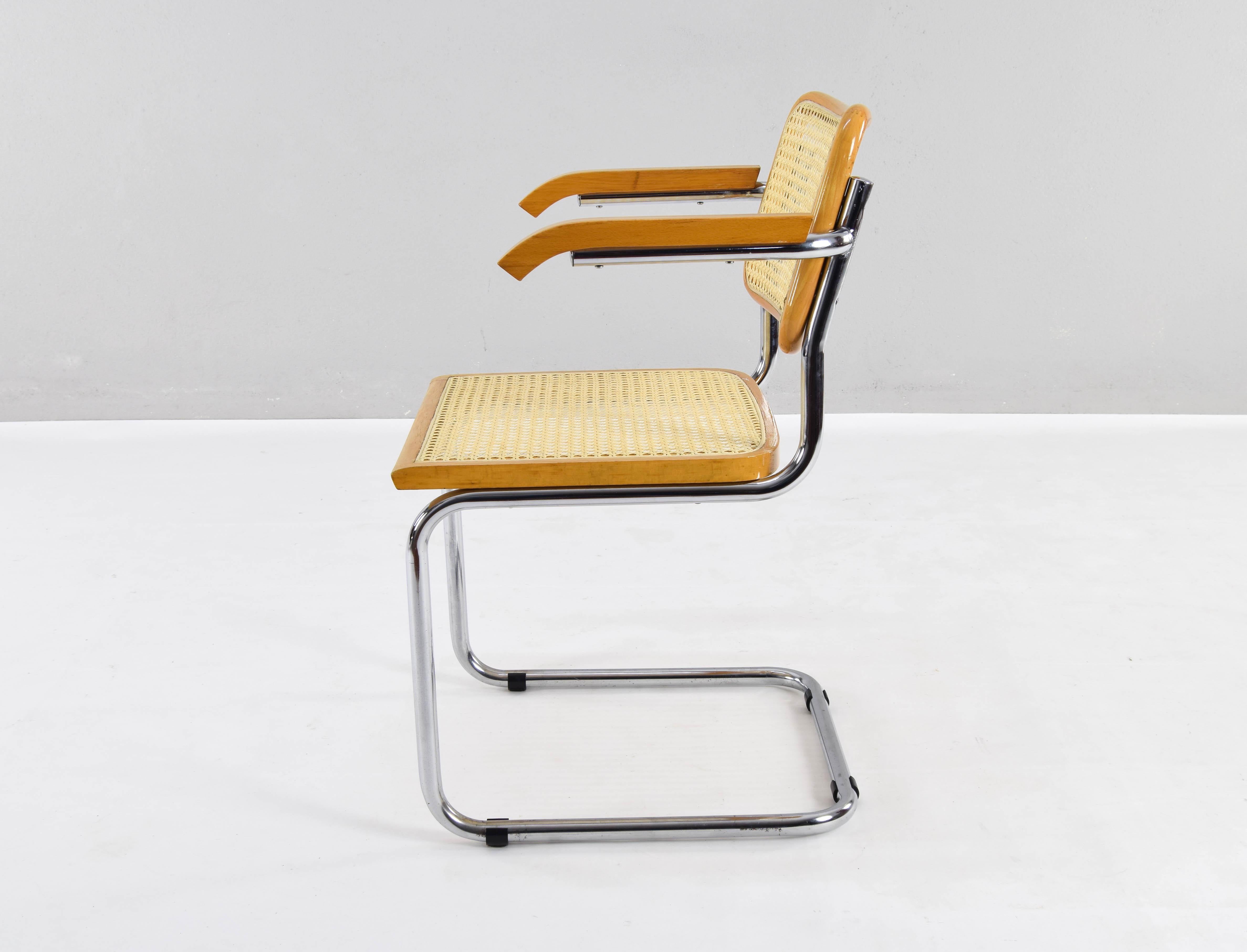 Set of Four Mid-Century Italian Modern Marcel Breuer B64 Cesca Chairs, 1970 4
