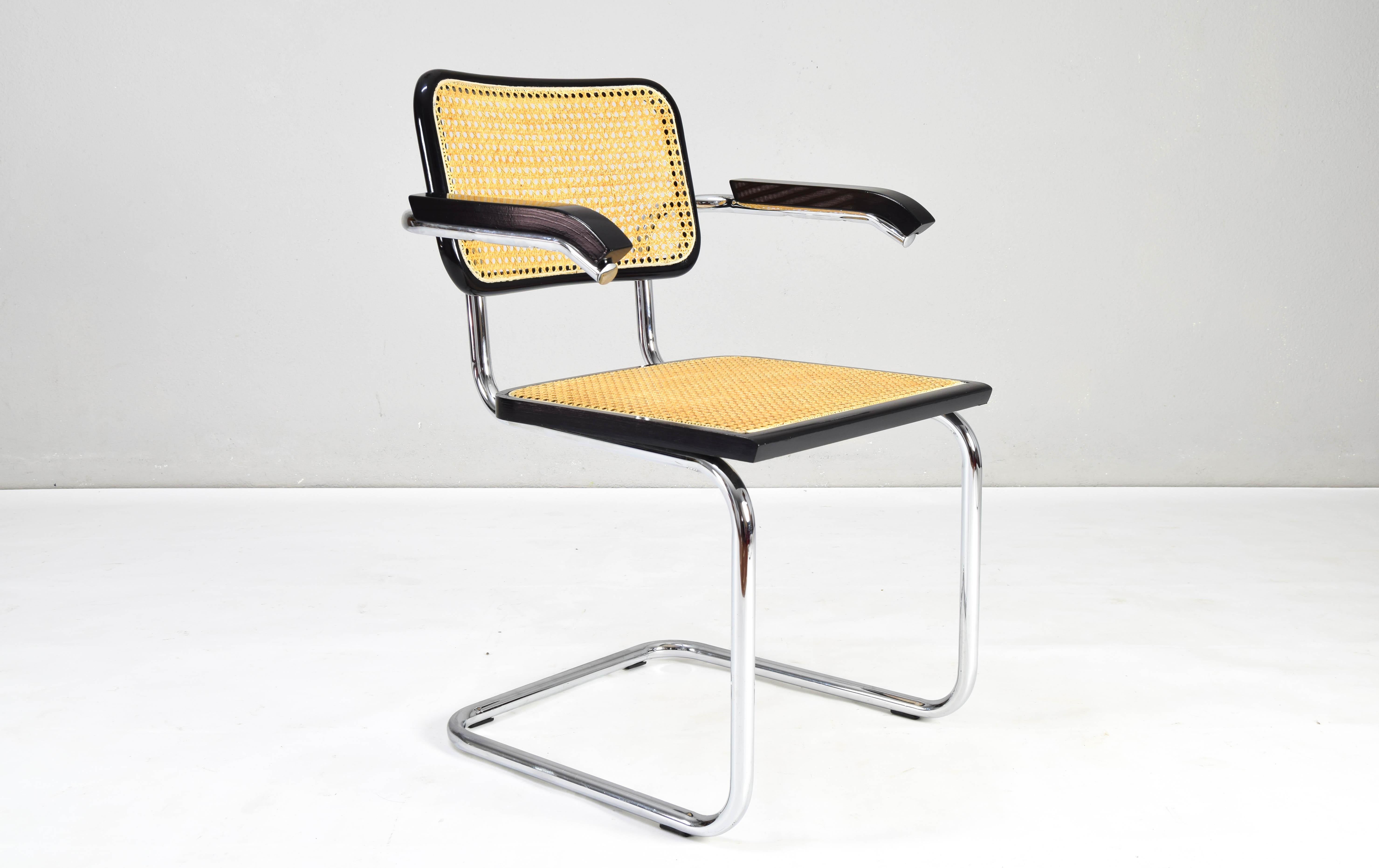 Set of Four Mid-Century Italian Modern Marcel Breuer B64 Cesca Chairs, 1970 For Sale 6