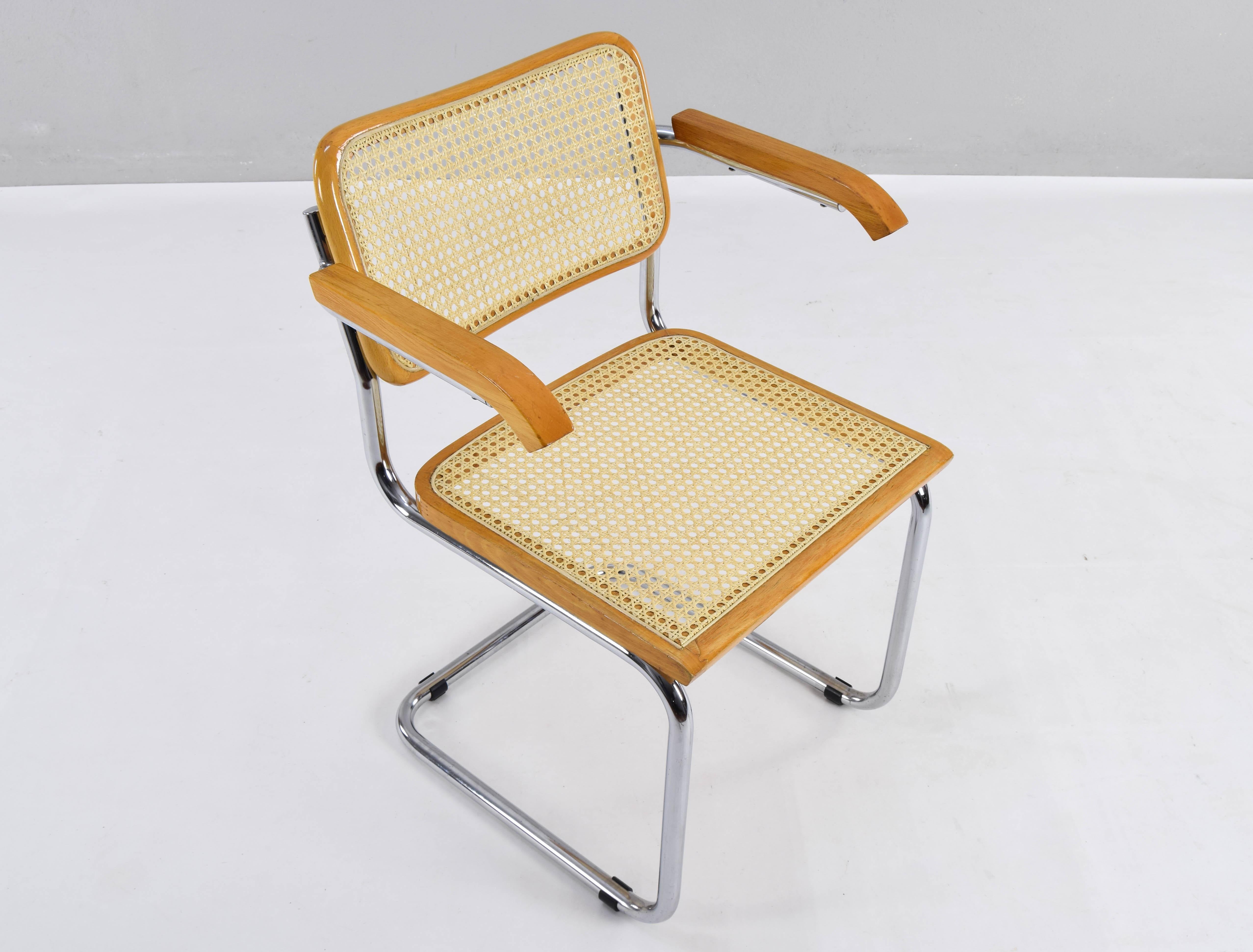 Set of Four Mid-Century Italian Modern Marcel Breuer B64 Cesca Chairs, 1970 10