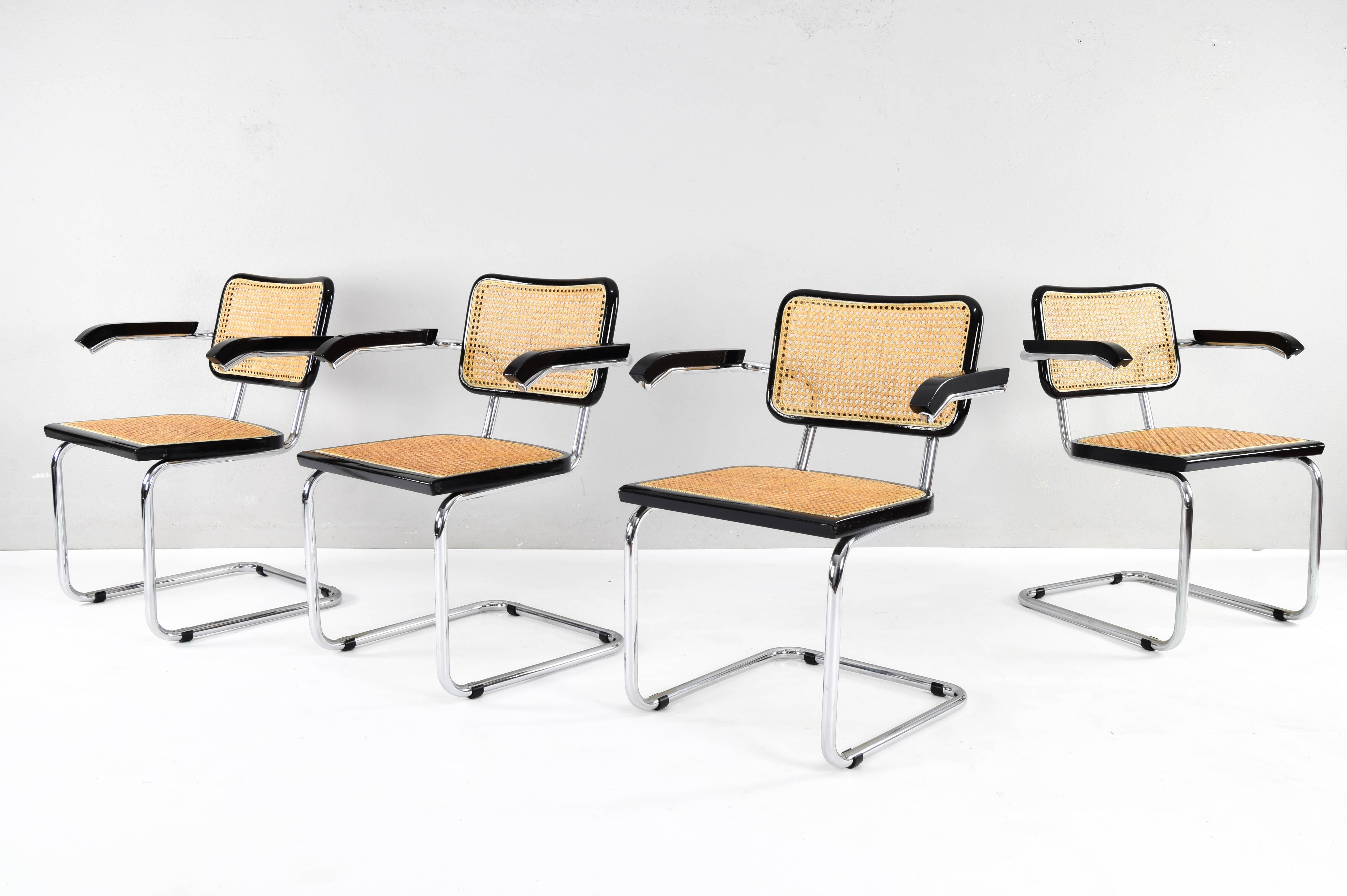 Mid-Century Modern Set of Four Mid-Century Italian Modern Marcel Breuer B64 Cesca Chairs, 1970 For Sale