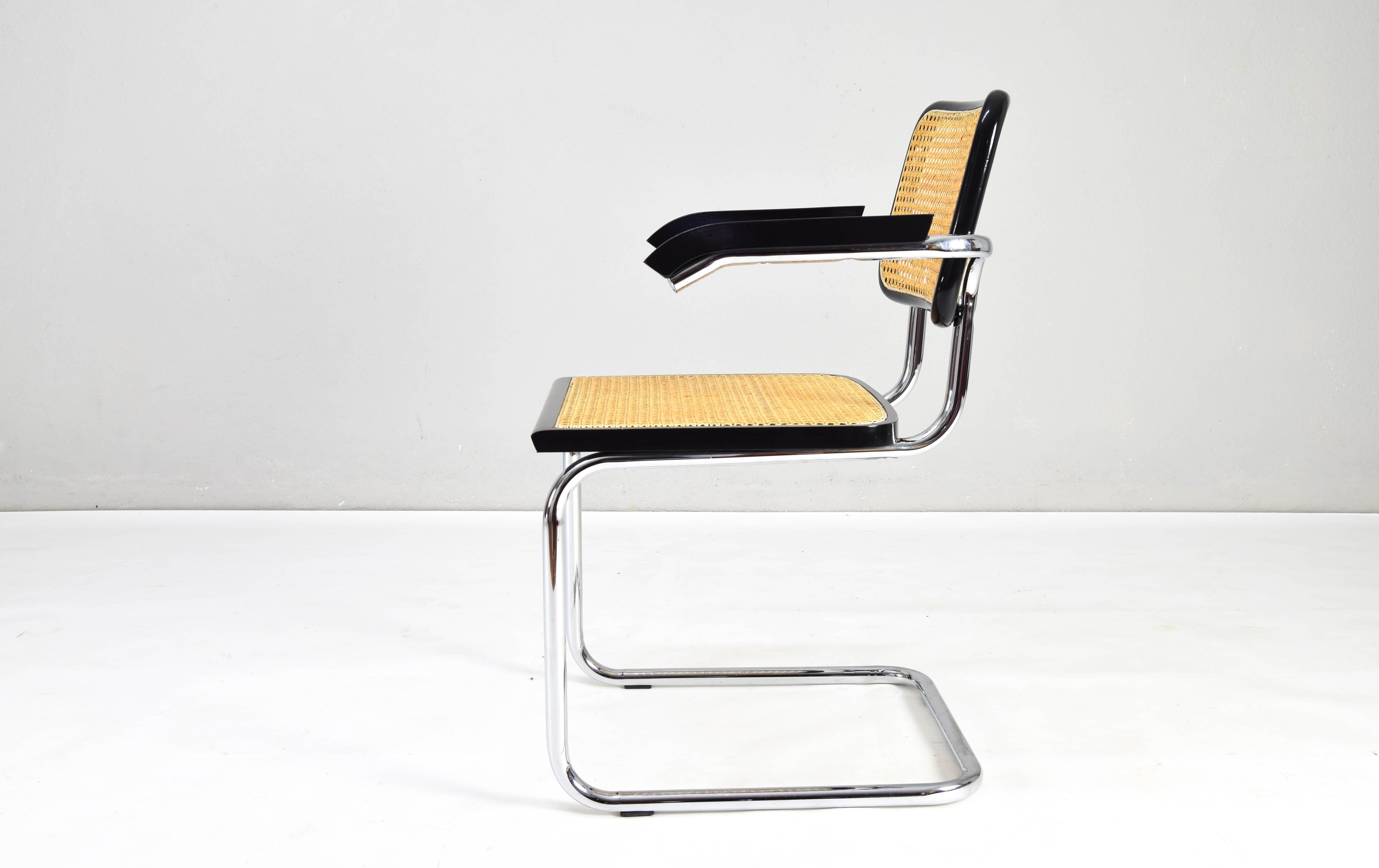Set of Four Mid-Century Italian Modern Marcel Breuer B64 Cesca Chairs, 1970 For Sale 1