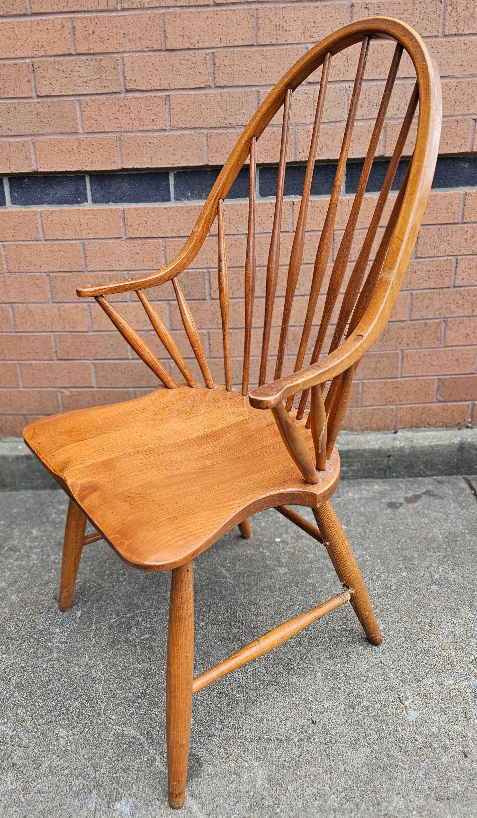 Set of Four Mid Century Maple Windsor Style Continuous Armchairs For Sale 4