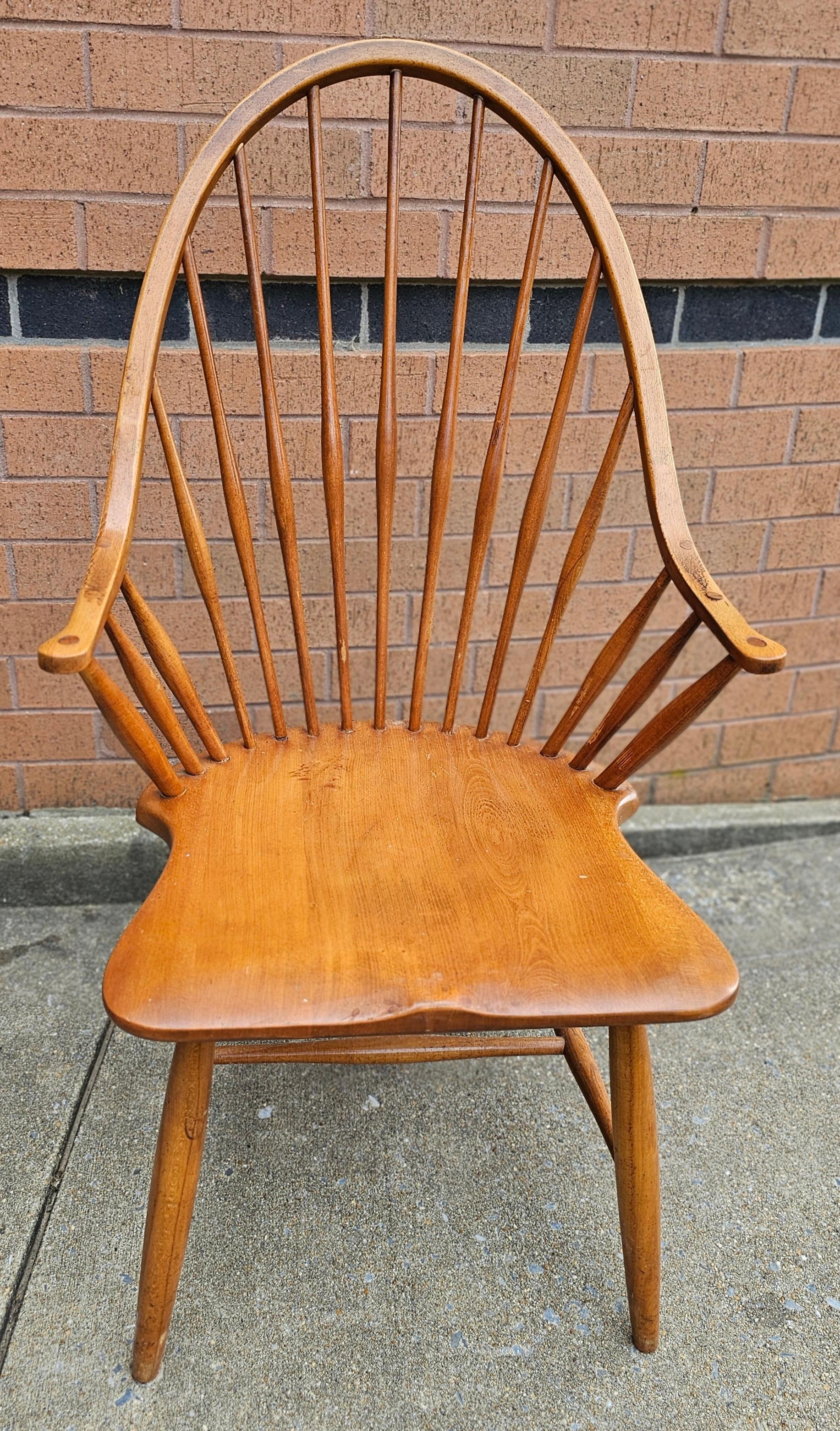 Set of Four Mid Century Maple Windsor Style Continuous Armchairs For Sale 7