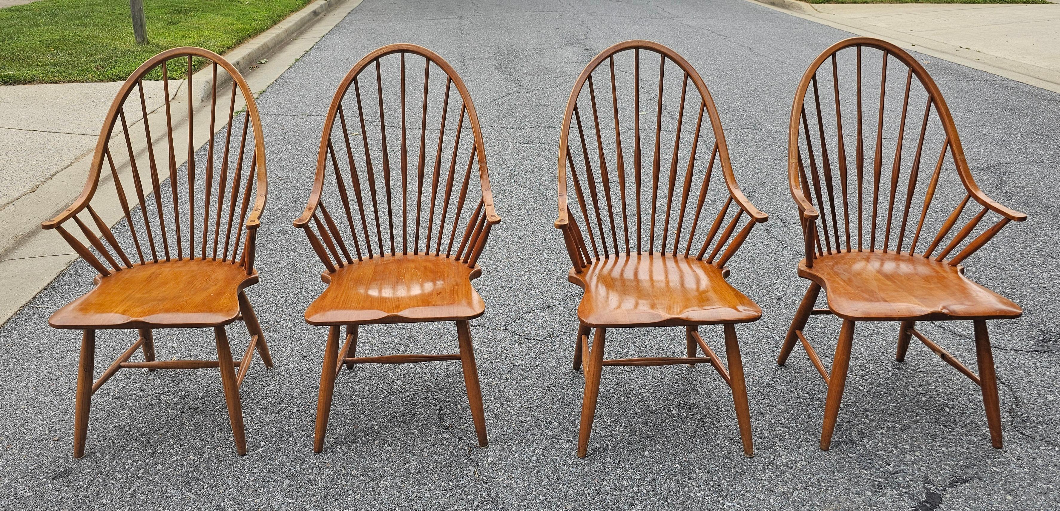 Set of Four Mid Century Maple Windsor Style Continuous Armchairs For Sale 8