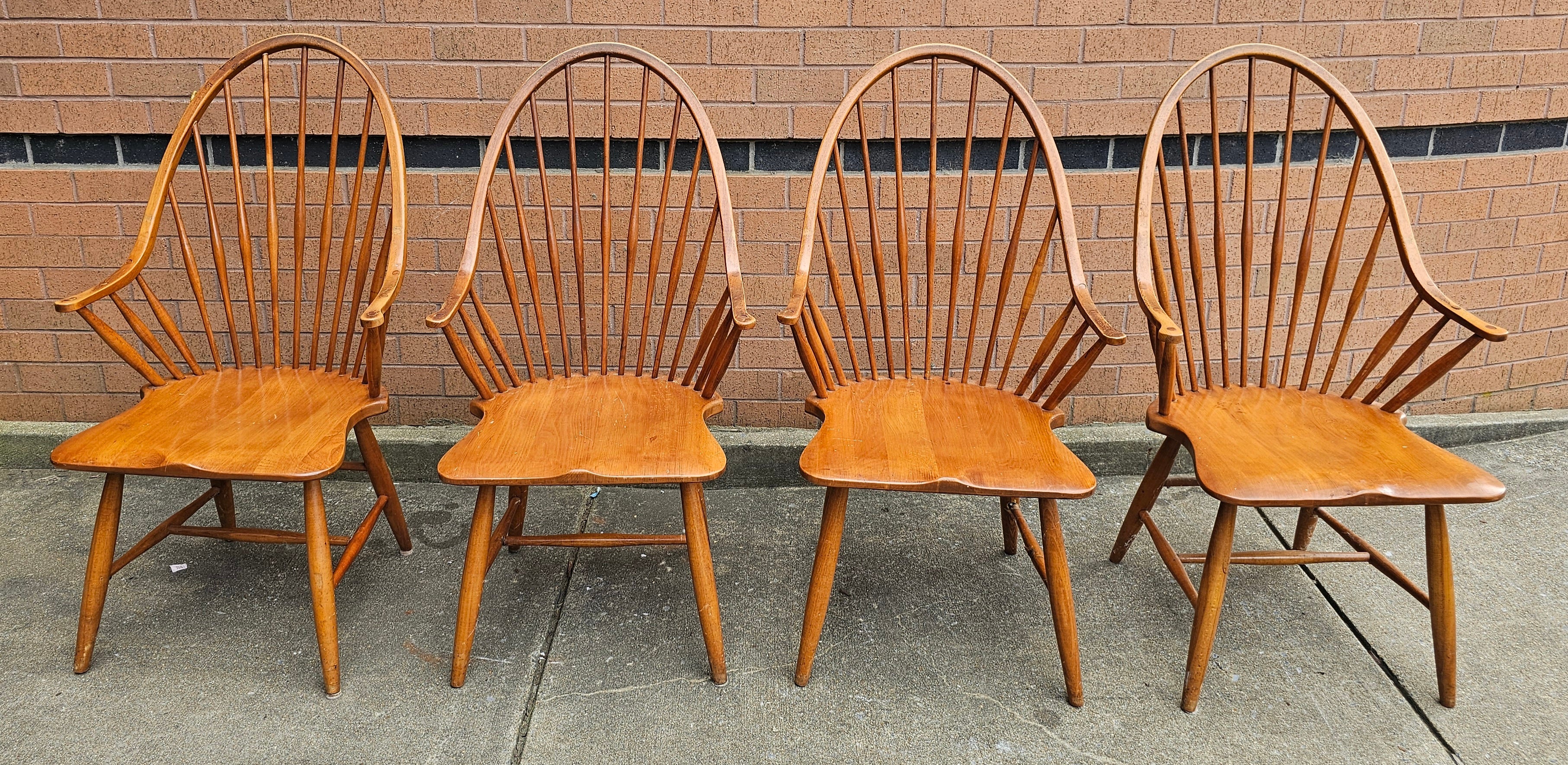 Set of Four Mid Century Maple Windsor Style Continuous Armchairs. Measures 23