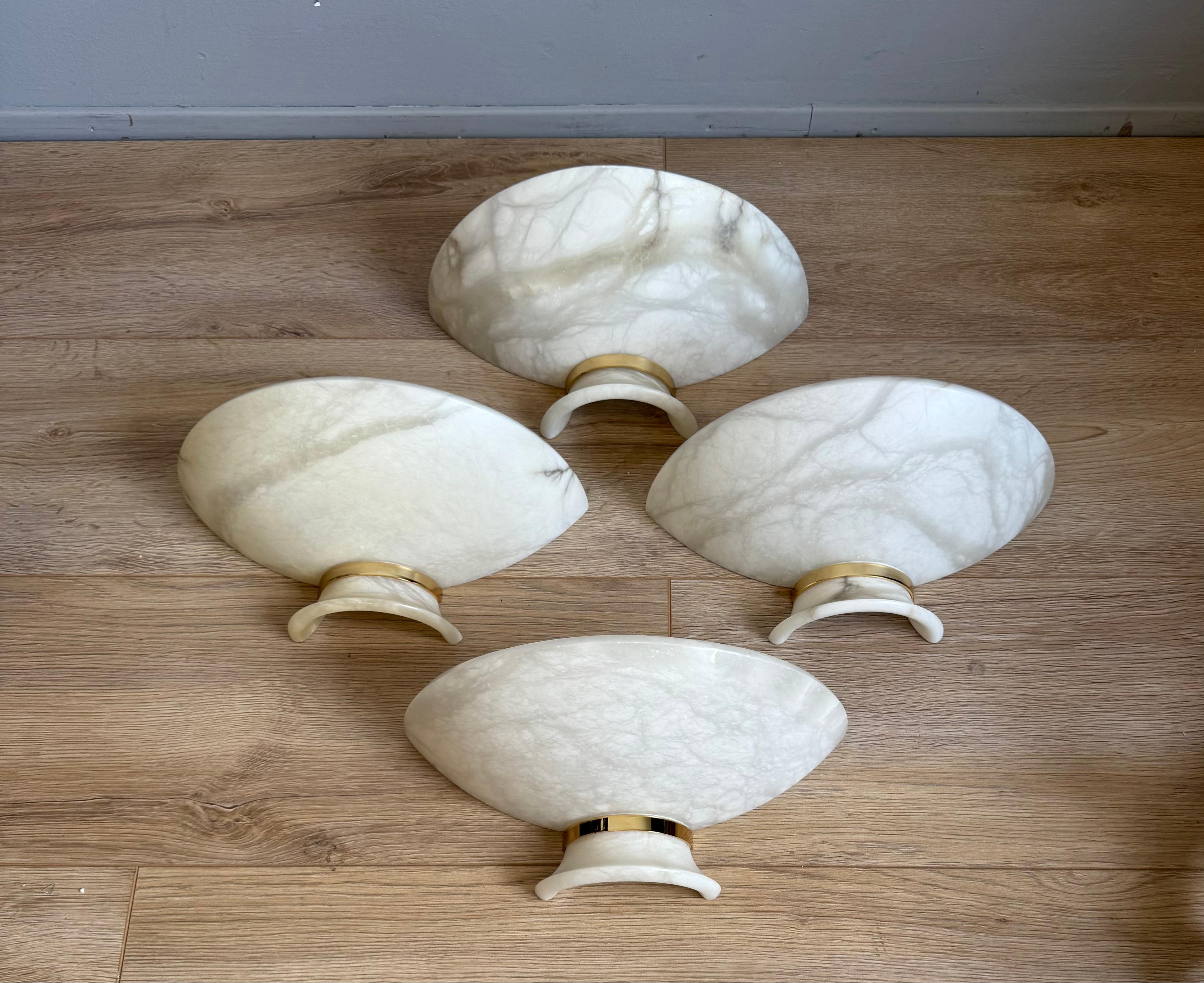 Set di quattro lampade da parete in ottone e alabastro della modernità di metà secolo, Italia, anni '70 in vendita 2