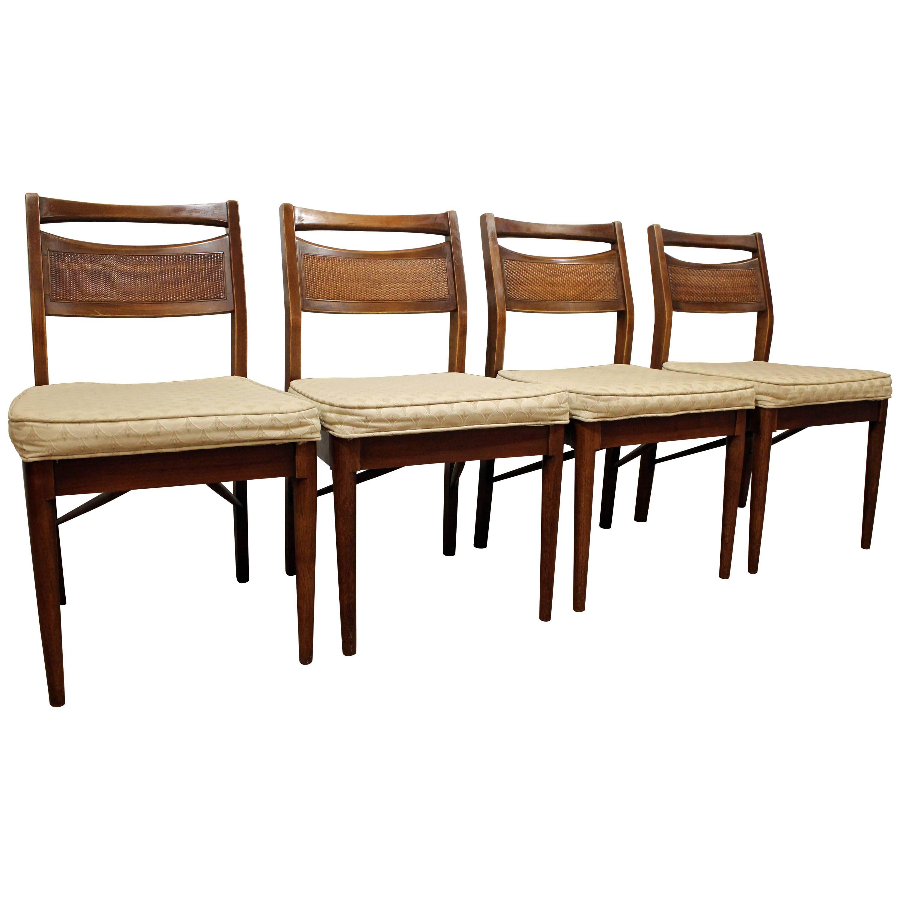 Set of Four Mid-Century Modern American of Martinsville Walnut Dining Chairs