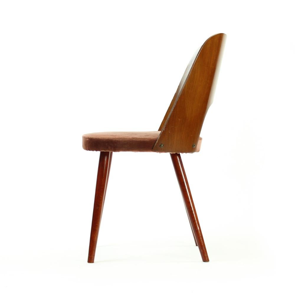 Set of Four Mid-Century Modern Beech Chairs by Oswald Haerdtl for Thonet, 1950s In Good Condition For Sale In Zohor, SK
