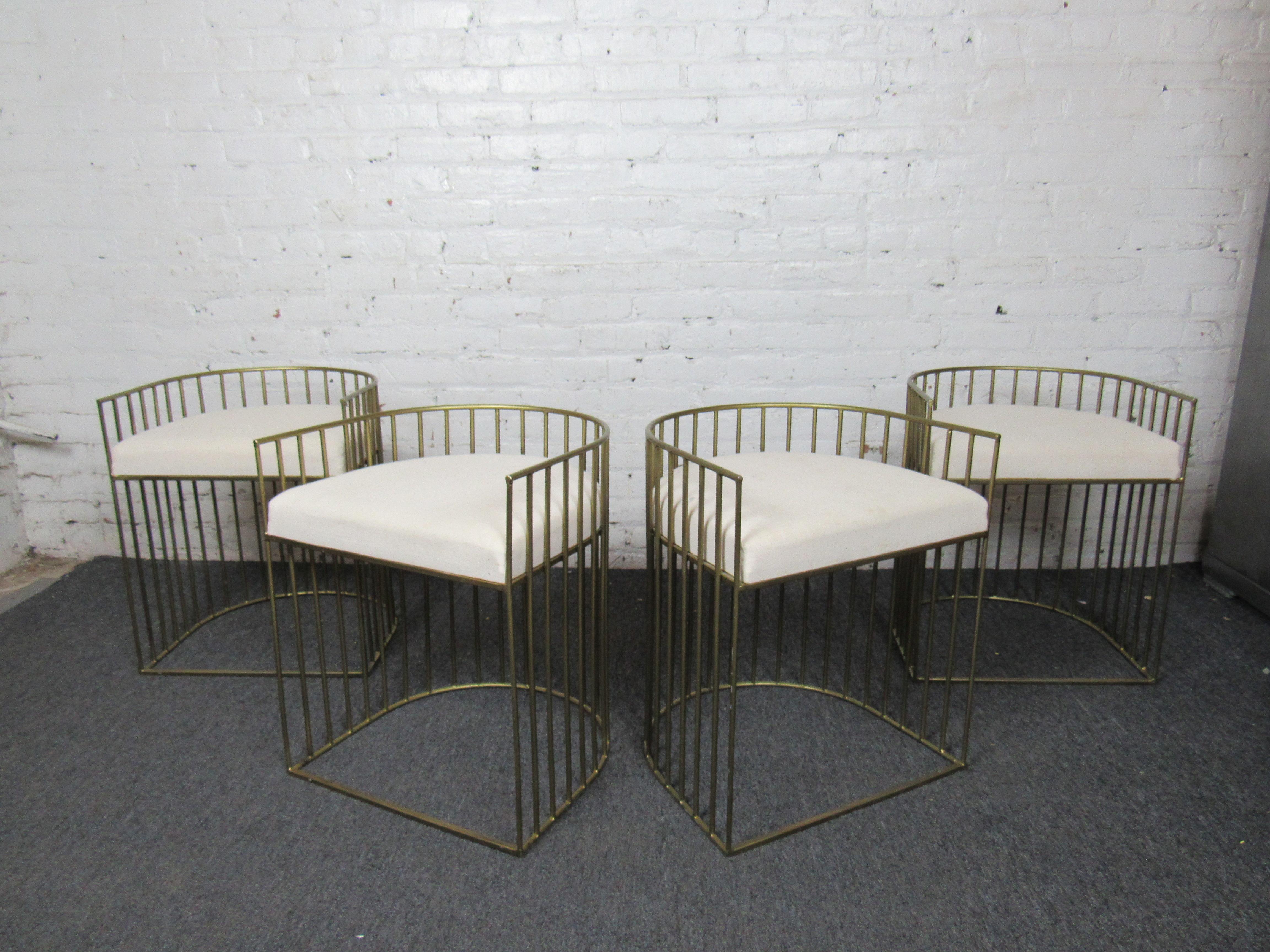 Set of Four Mid-Century Modern Brass Chairs In Good Condition In Brooklyn, NY
