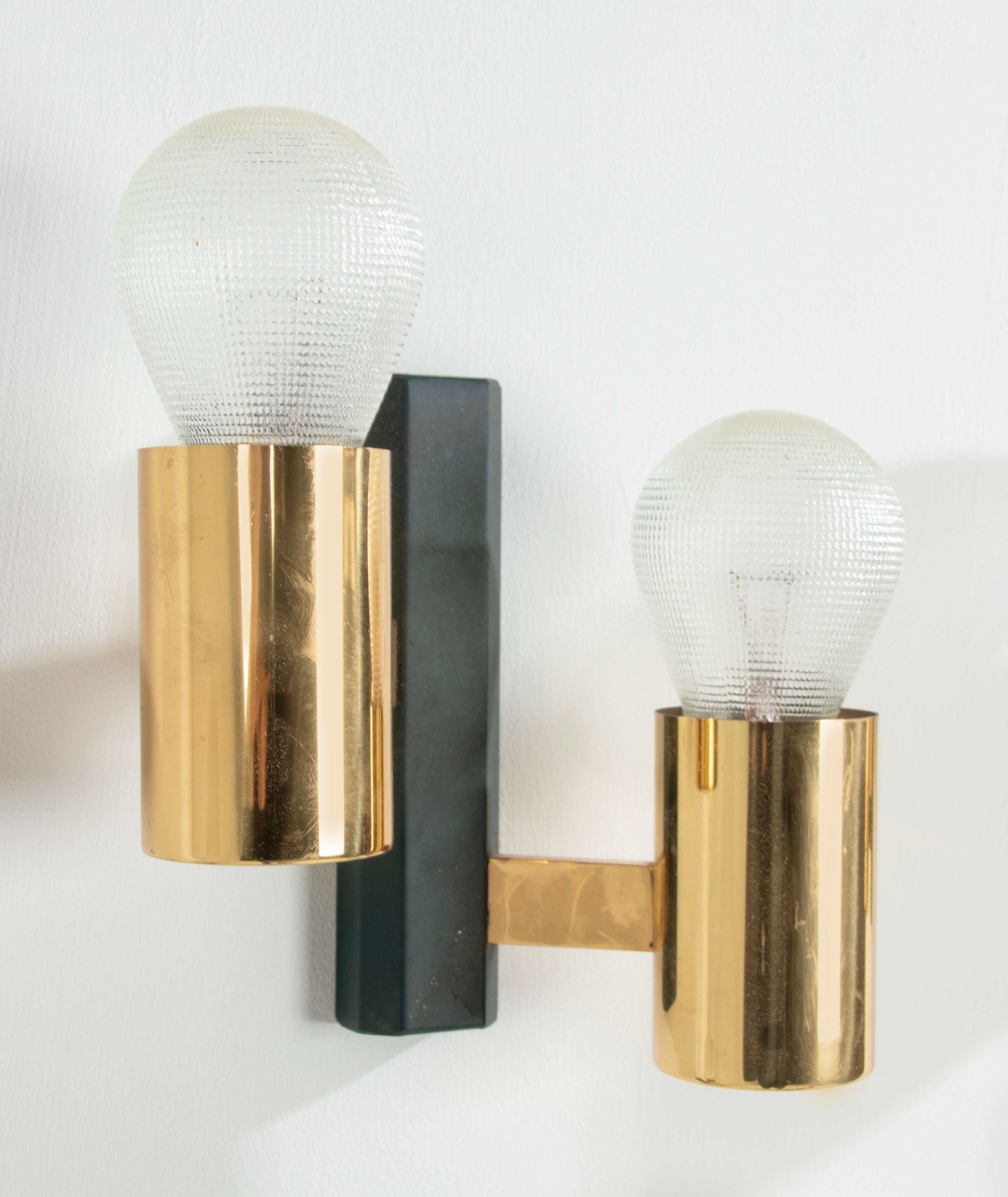 Metal Set of four Mid-Century Modern Brass Wall Sconces For Sale