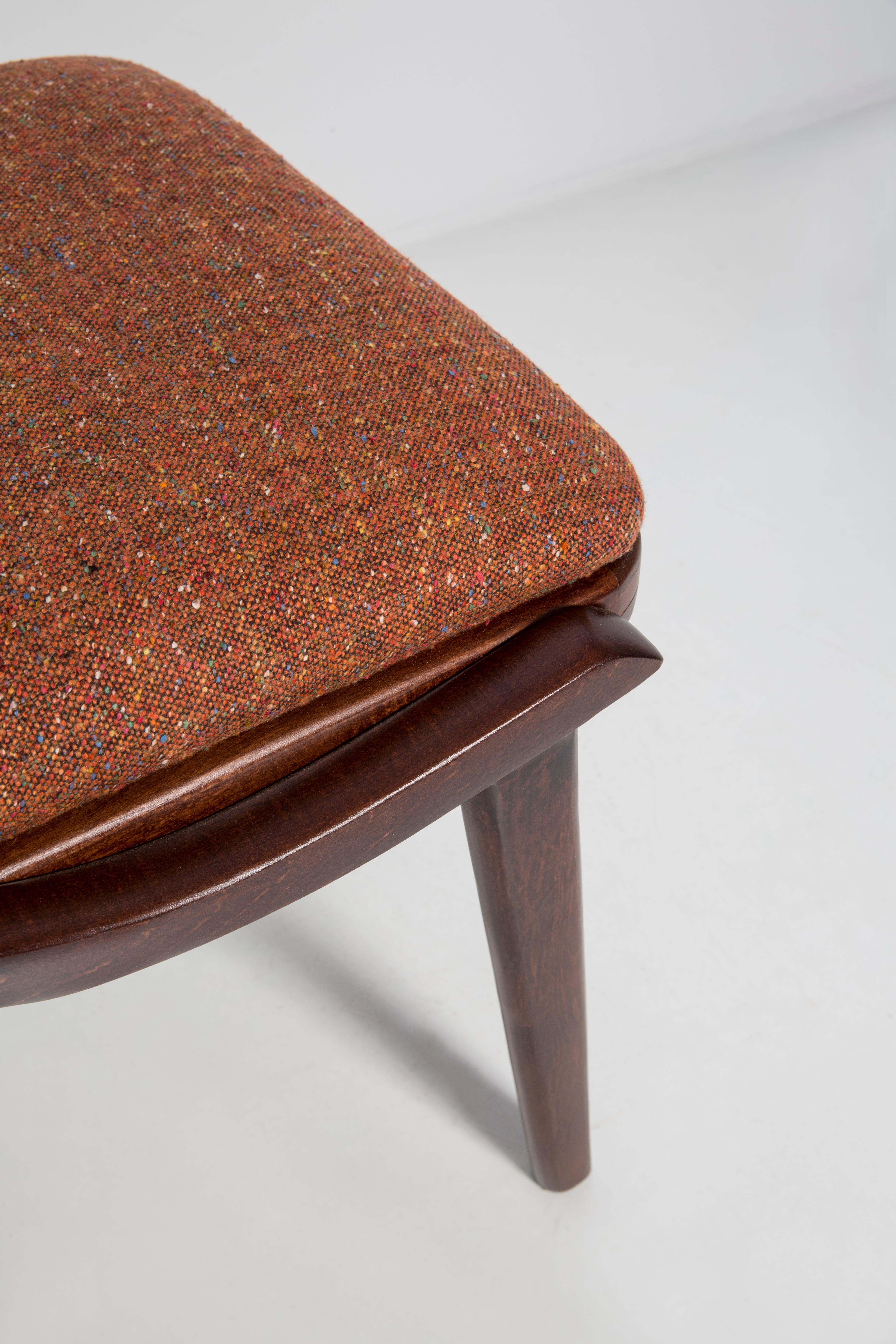 Hand-Crafted Set of Four Mid Century Modern Bumerang Chairs, Orange Melange, Poland, 1960s For Sale