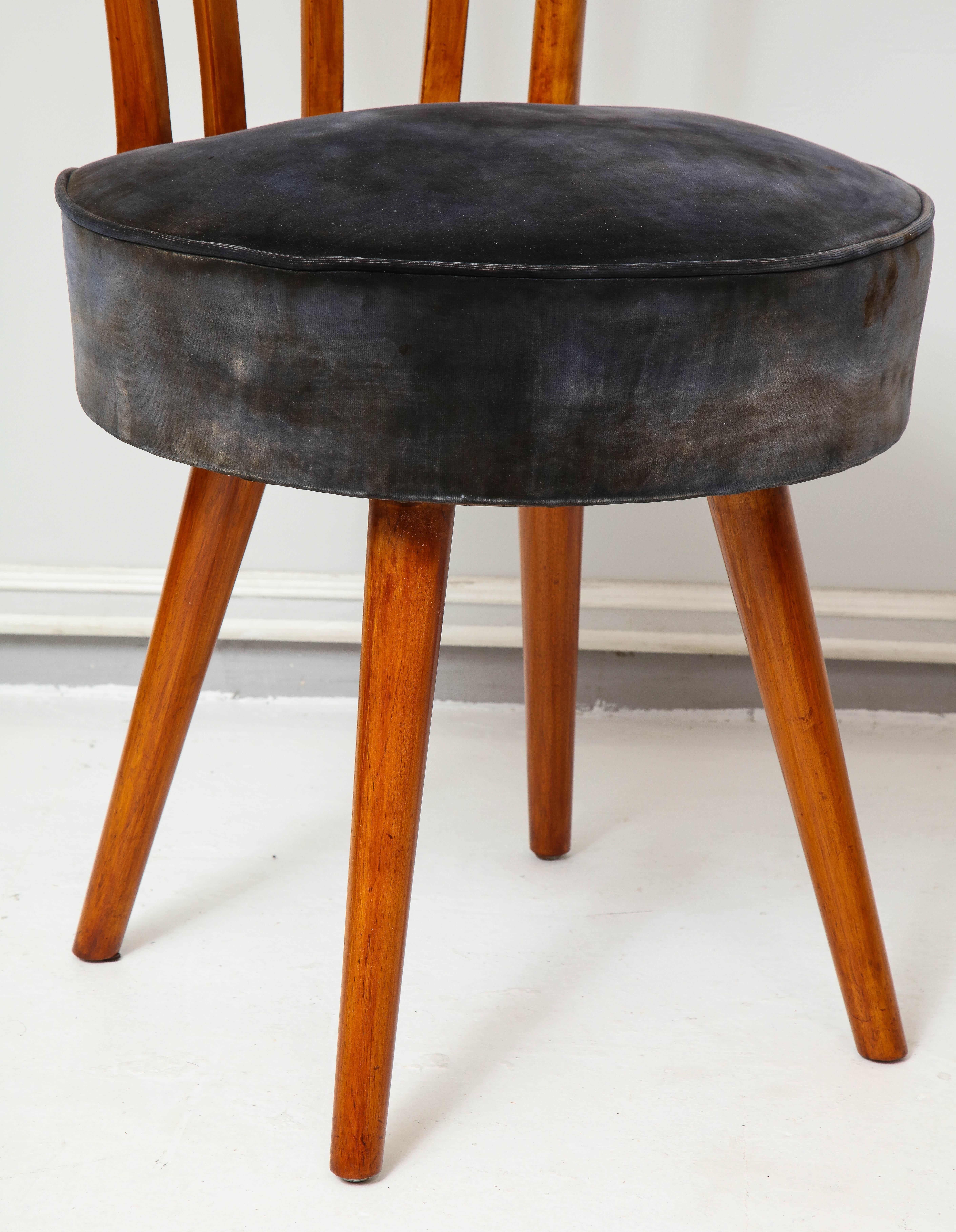 Set of Four Mid-Century Modern Chairs in the Manner of Robsjohn-Gibbings 1