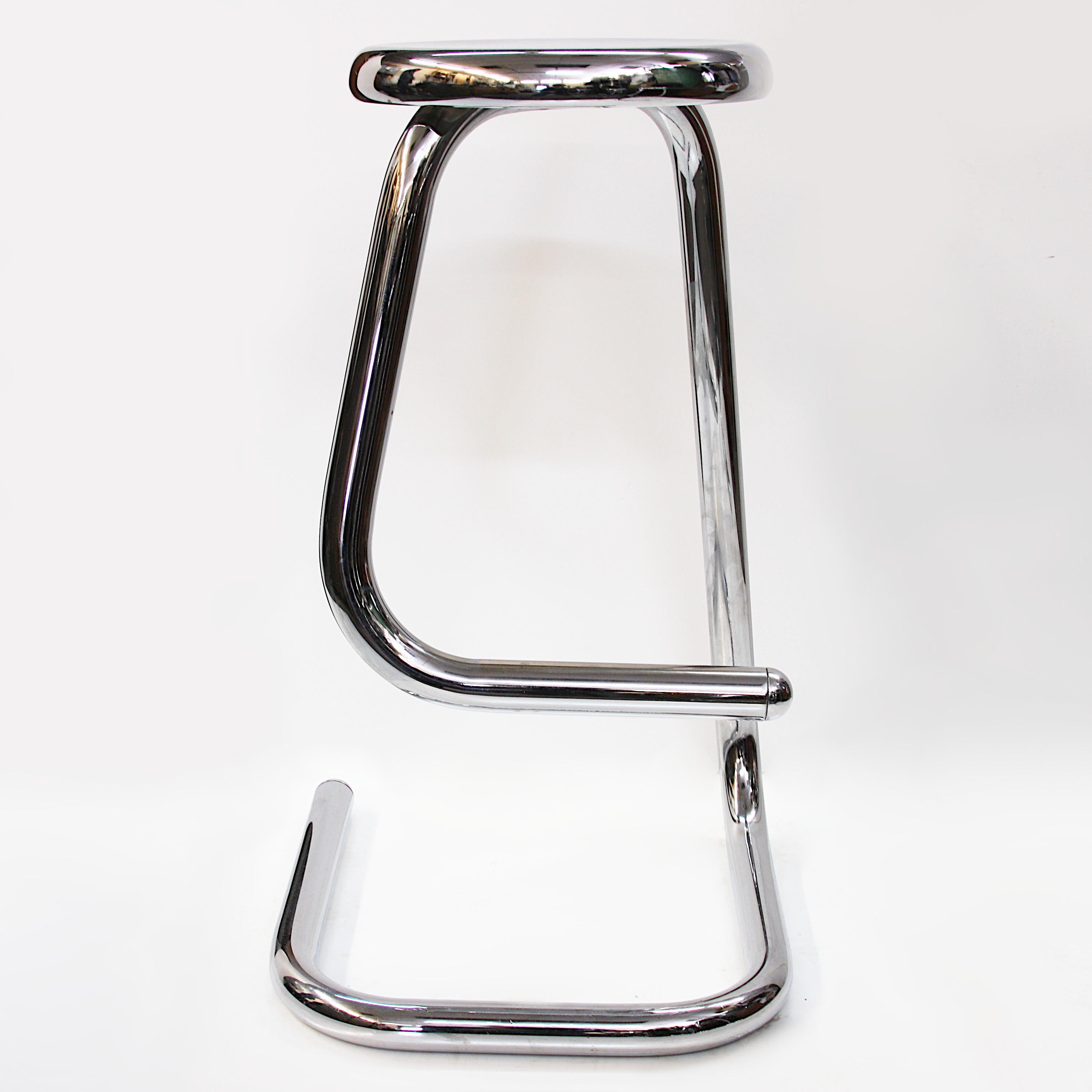 Set di quattro sgabelli da bar K700 Paperclip di Haworth, in cromo, moderni e di metà secolo In condizioni buone in vendita a Lafayette, IN