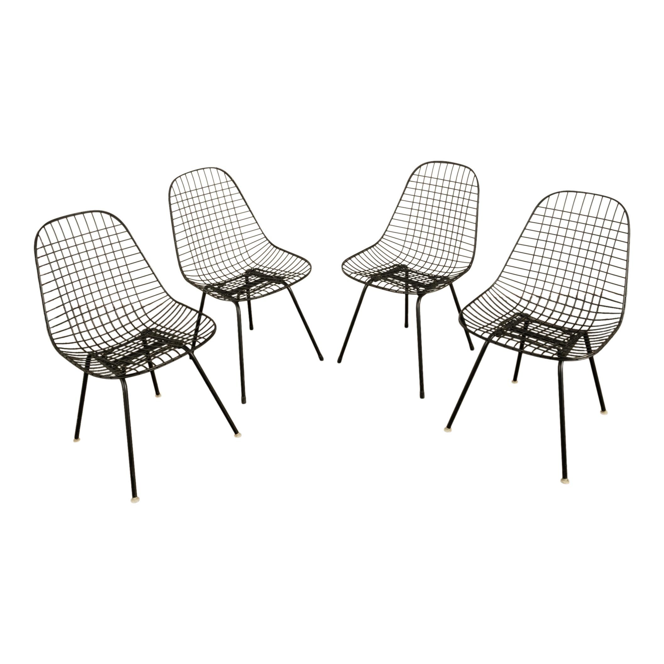 Satz von vier Mid Century Modern Eames DKX Black Powder-Coated Wire Chairs im Angebot 6