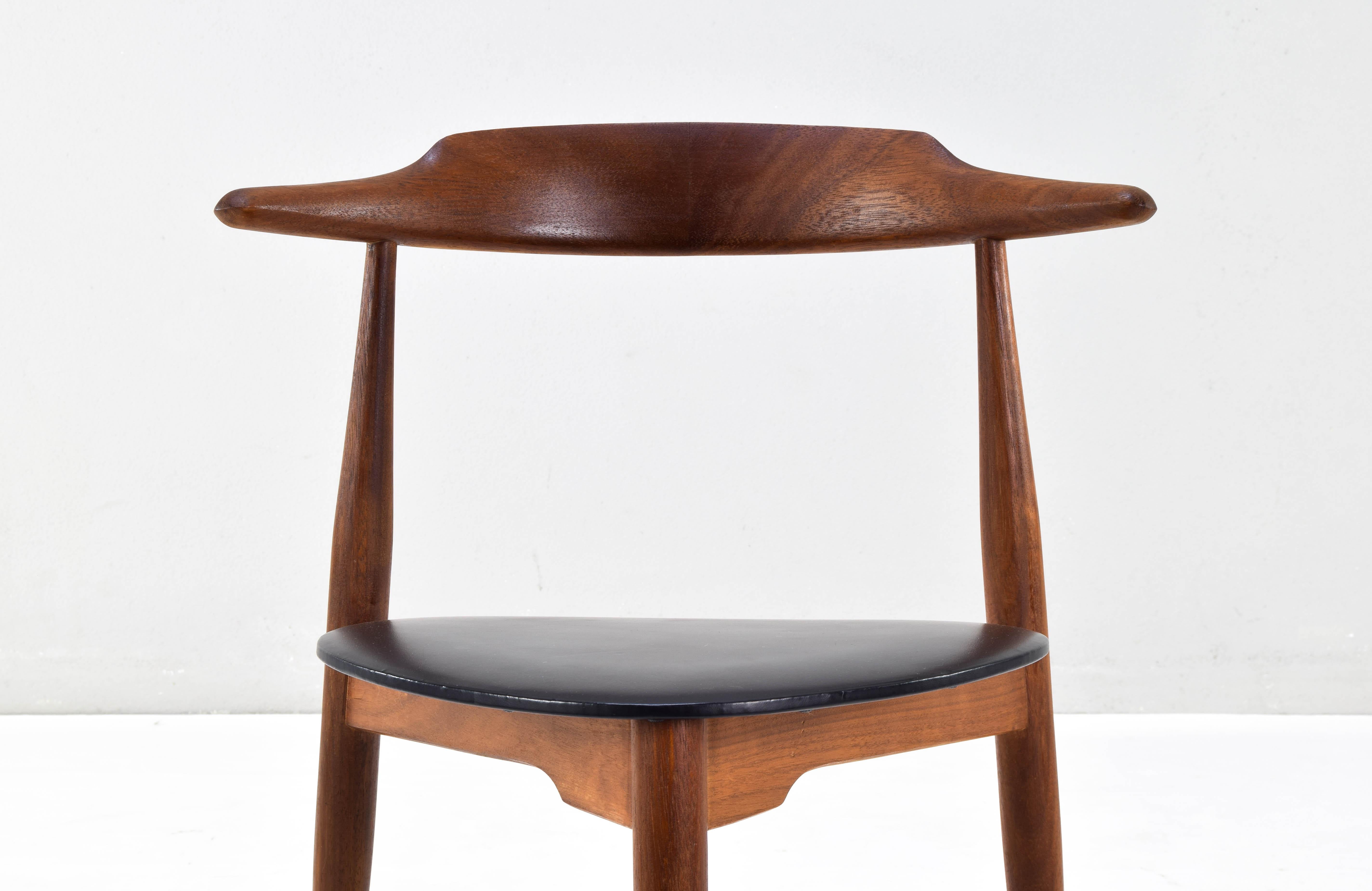 Set of Four Mid-Century Modern Hans Wegner 4104 Heart Dining Chairs, Denmark 50s 2