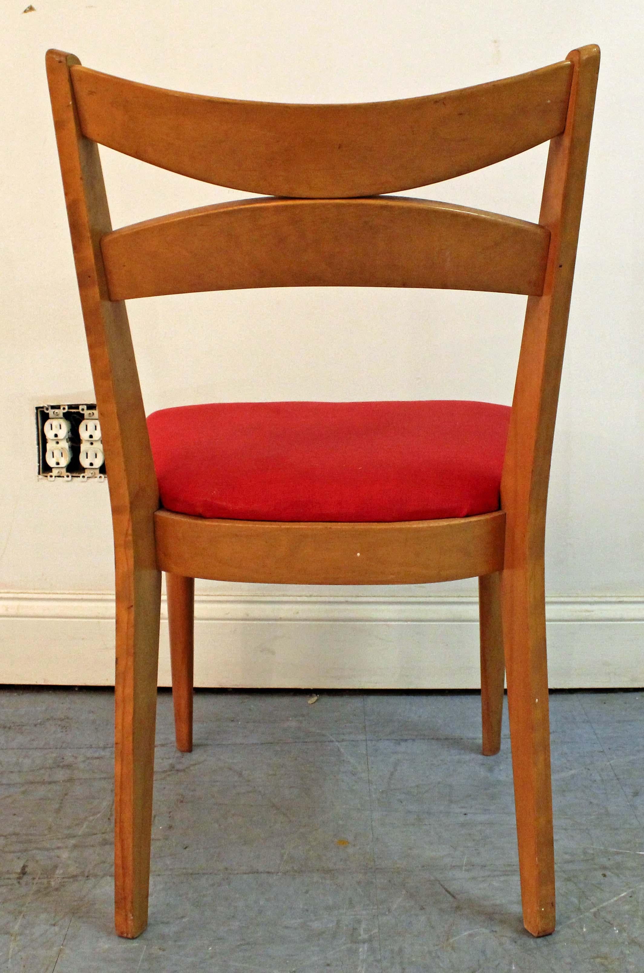 American Set of Four Mid-Century Modern Heywood-Wakefield Cat's Eye Dining Chairs
