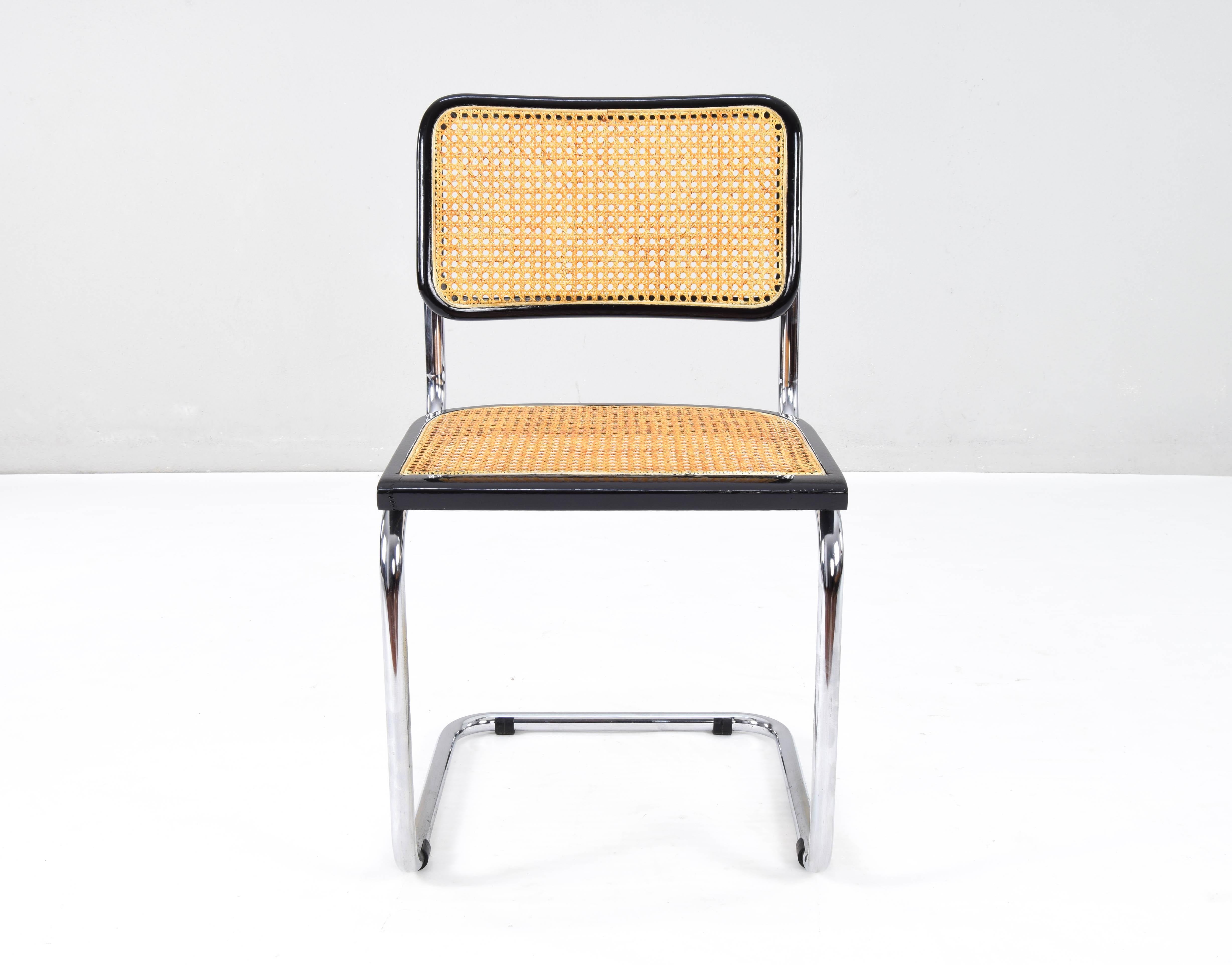 Set of Four Mid-Century Modern Italian Marcel Breuer B32 Cesca Chairs, 70s In Good Condition In Escalona, Toledo