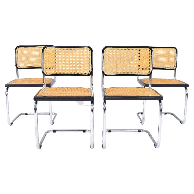 Set of Four Mid-Century Modern Italian Marcel Breuer B32 Cesca Chairs, 70s For Sale