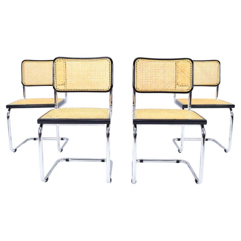 Set of Four Mid-Century Modern Italian Marcel Breuer B32 Cesca Chairs, 70s For Sale