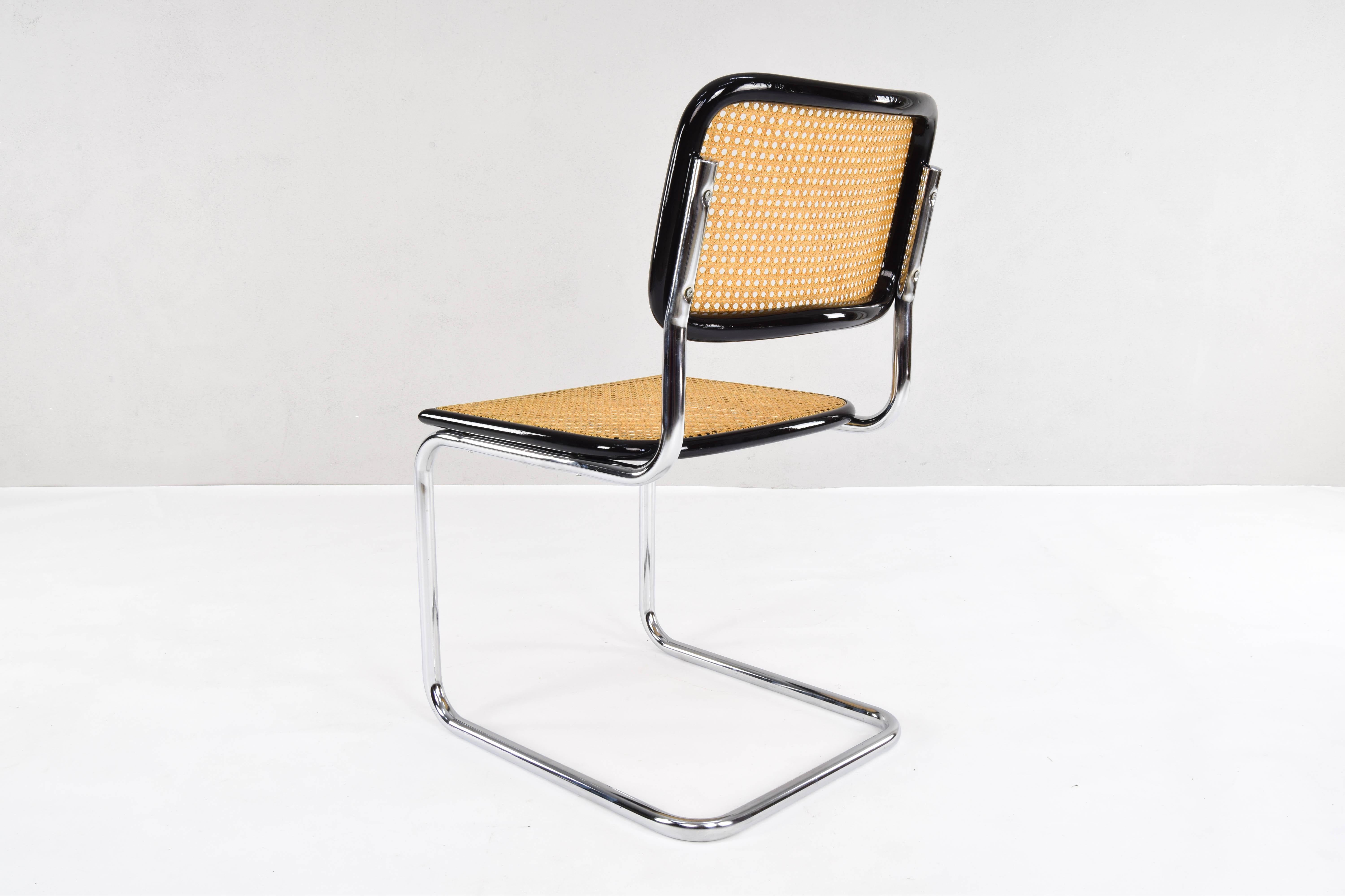 Beech Set of four Mid-Century Modern Marcel Breuer B32 Cesca Chairs, Italy, 1970s