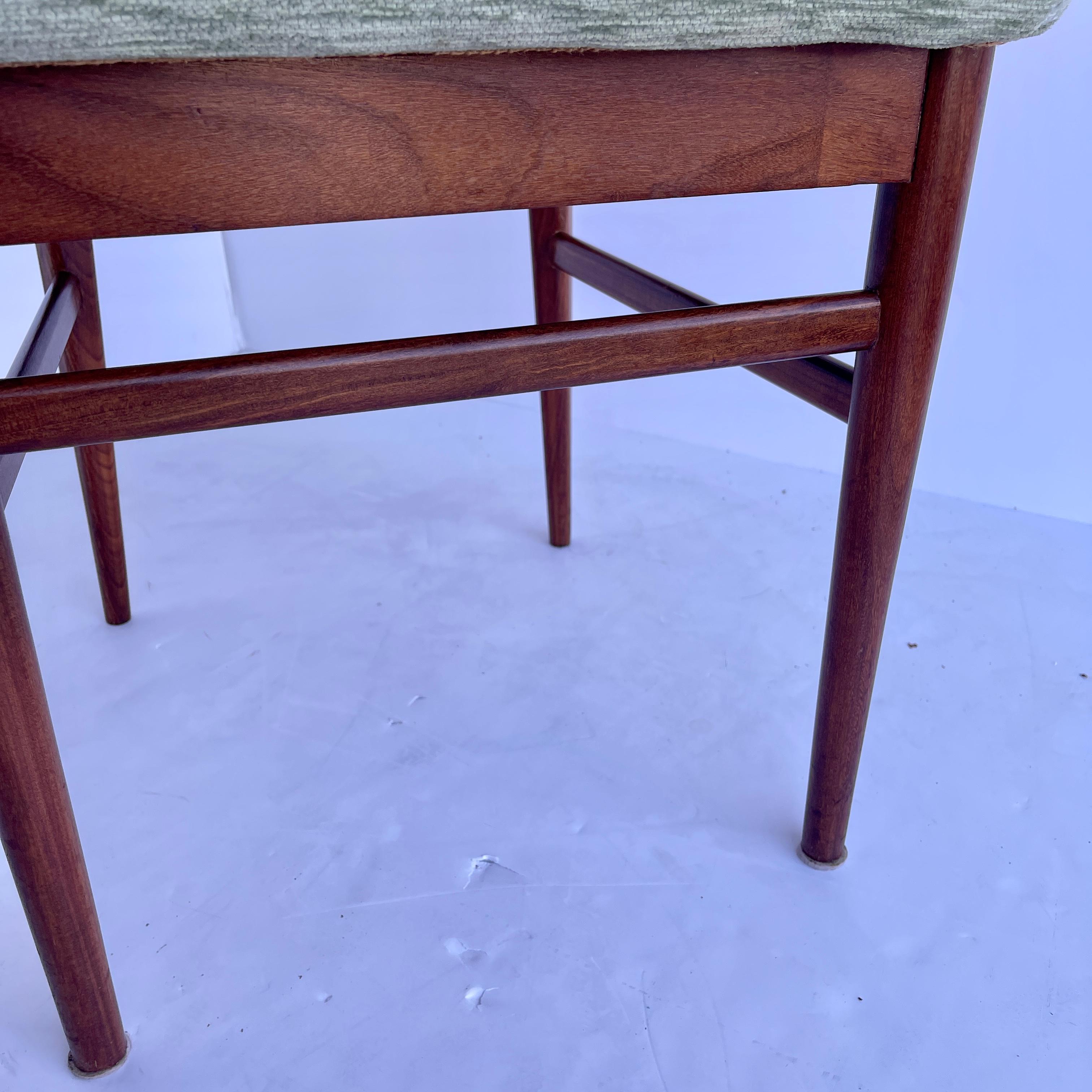 Set of Four Mid-Century Modern Meredew Teak Dining Chairs 11