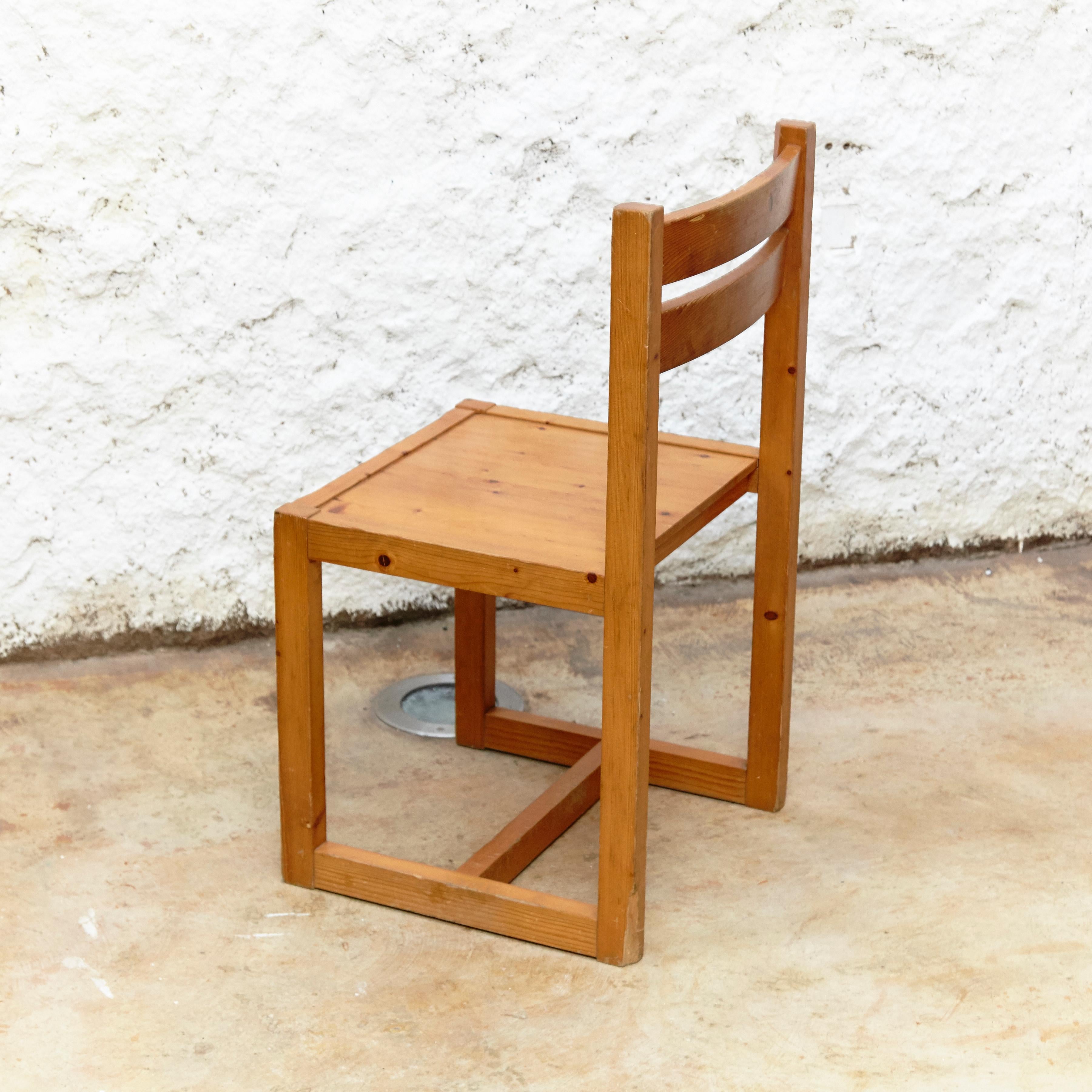 Set of Four Mid-Century Modern Racionalist Wood Chairs from France, circa 1960 1