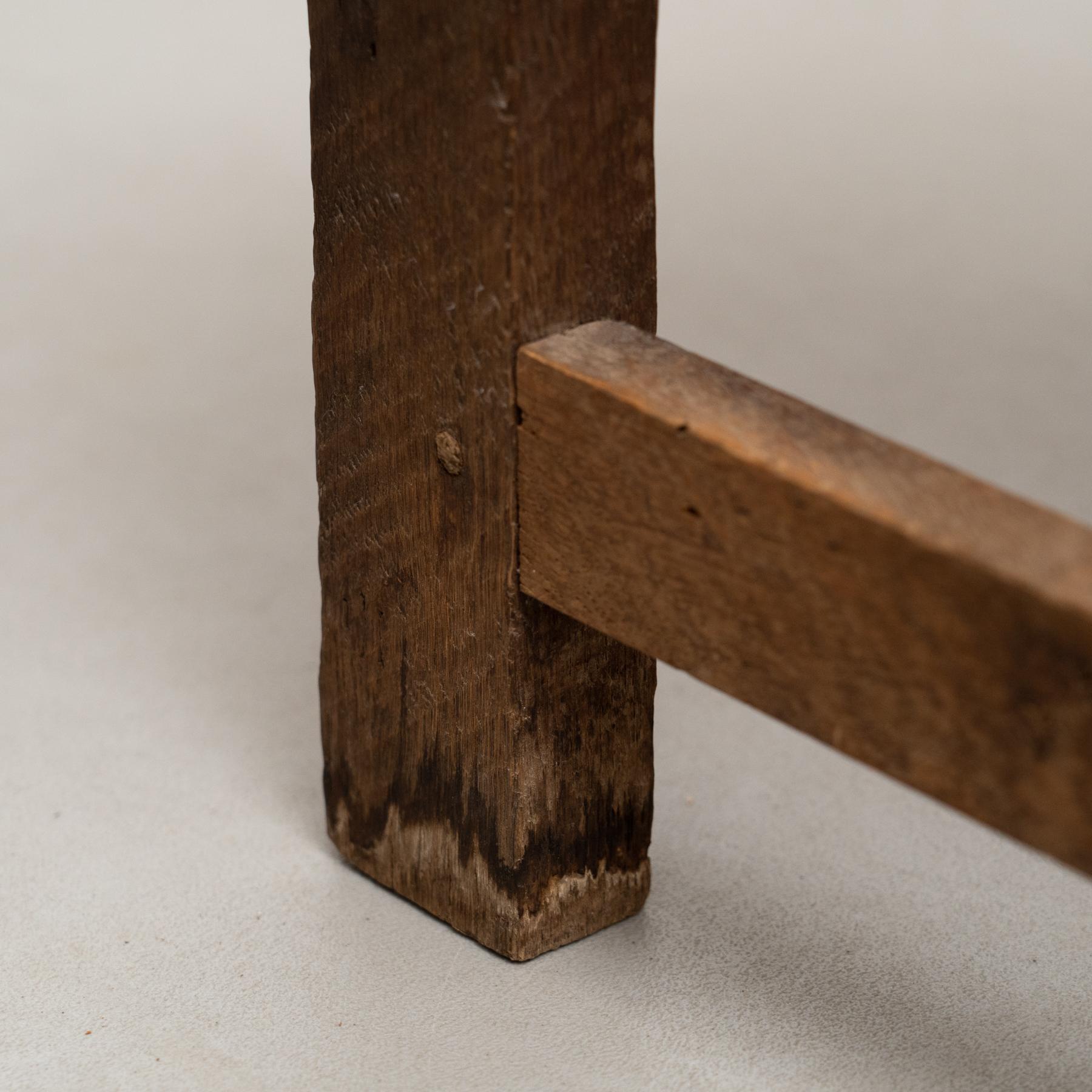 Vier rationalistische Holzstühle aus der Mitte des Jahrhunderts, rustikaler Charme, um 1940 im Angebot 5