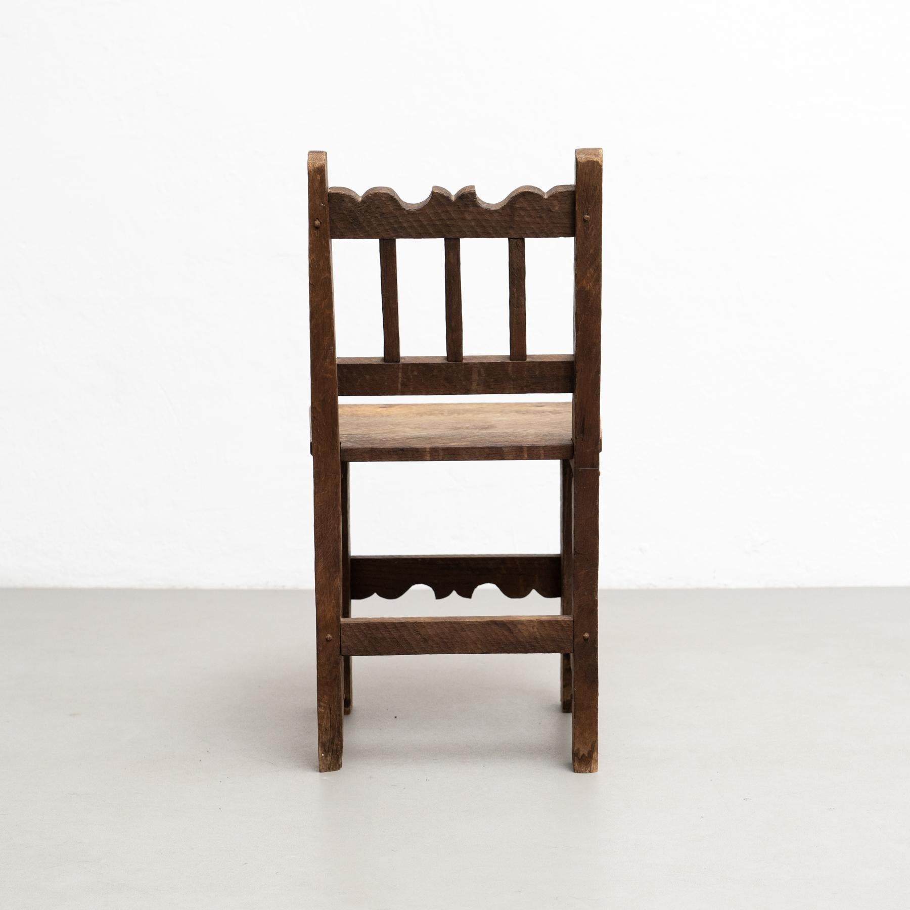 Vier rationalistische Holzstühle aus der Mitte des Jahrhunderts, rustikaler Charme, um 1940 im Angebot 1
