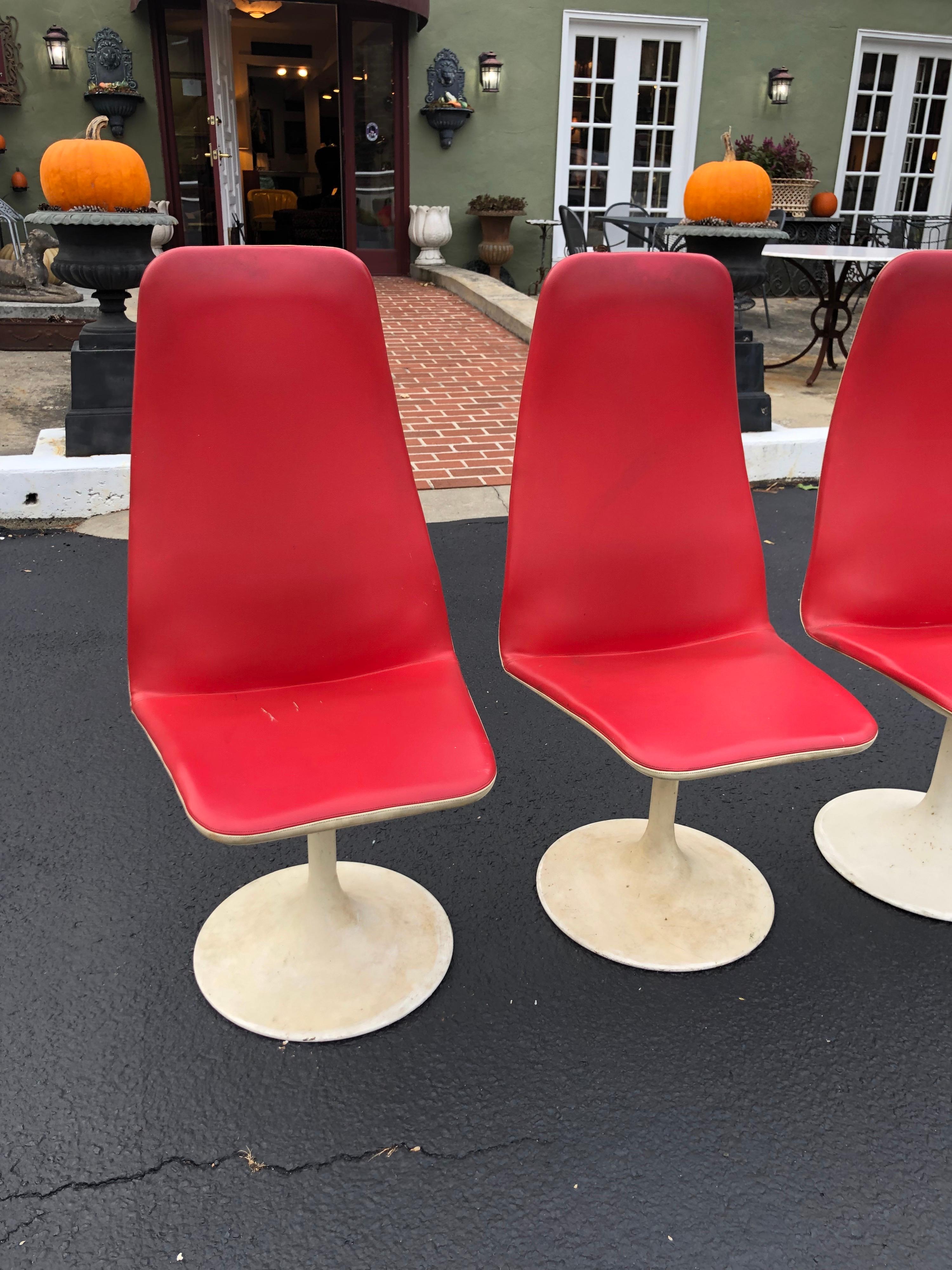 Late 20th Century Set of Four Mid-Century Modern Swivel Chairs by Borje Johanson