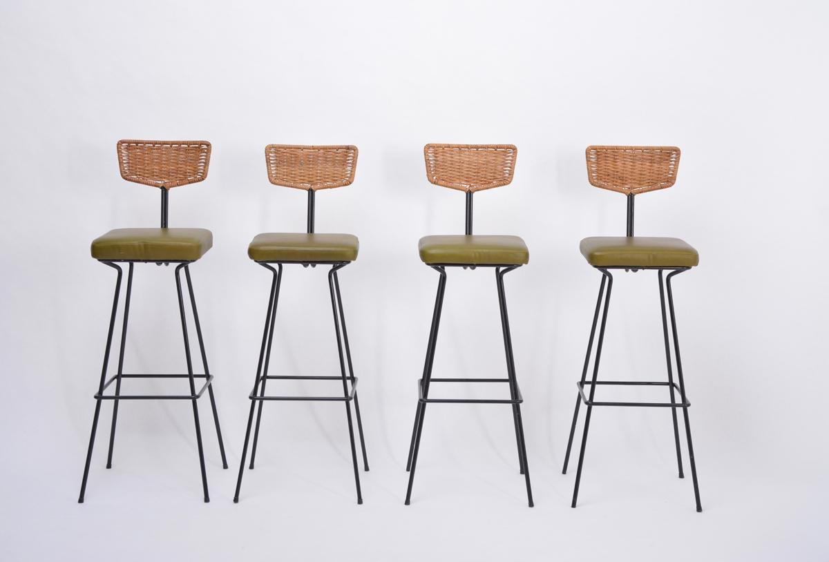 Set of Four Mid-Century Modern Wicker Bar Stools by Herta Maria Witzemann For Sale 1