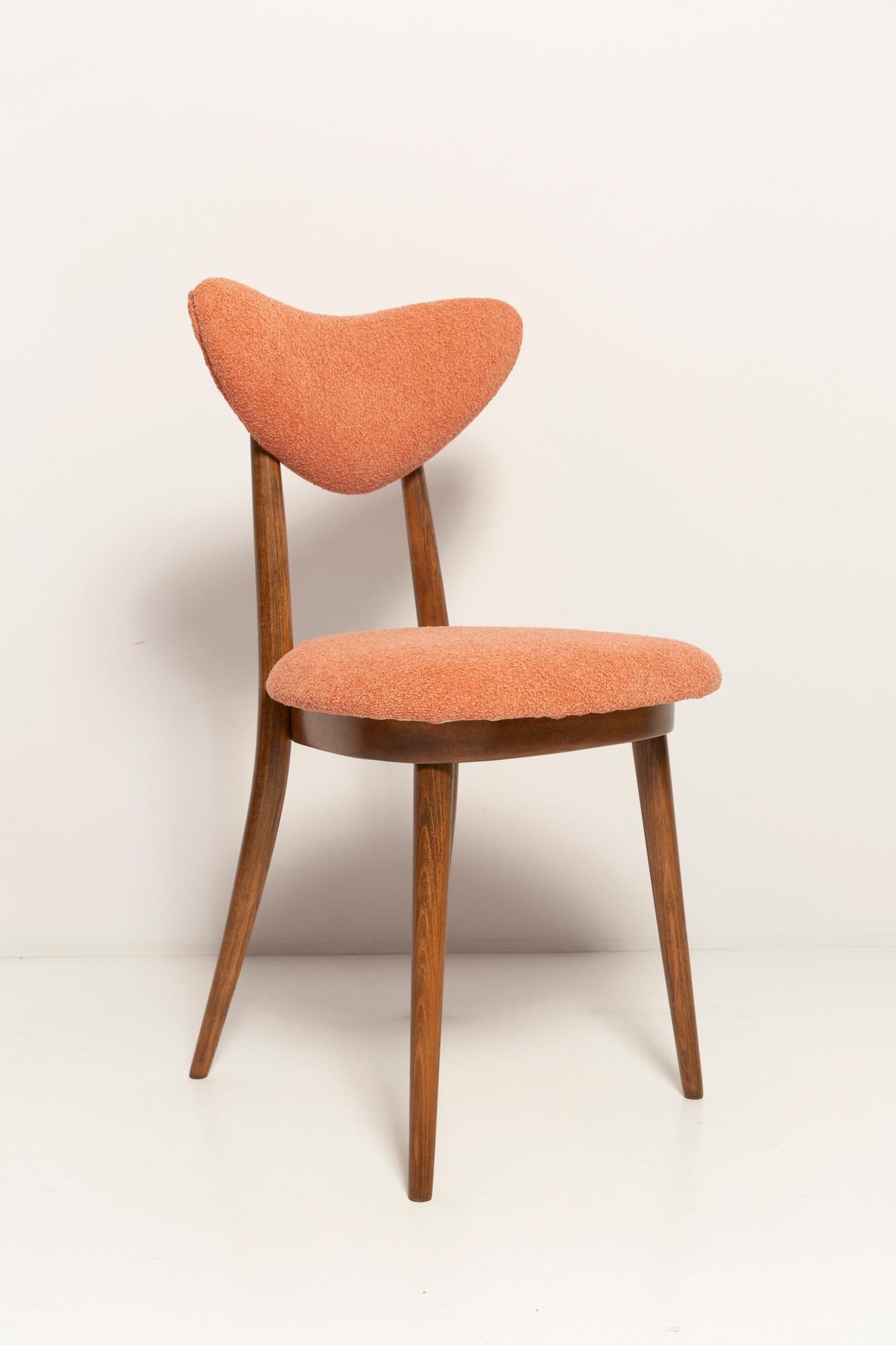 Set of Four Midcentury Orange Velvet Heart Chairs, Europe, 1960s For Sale 3