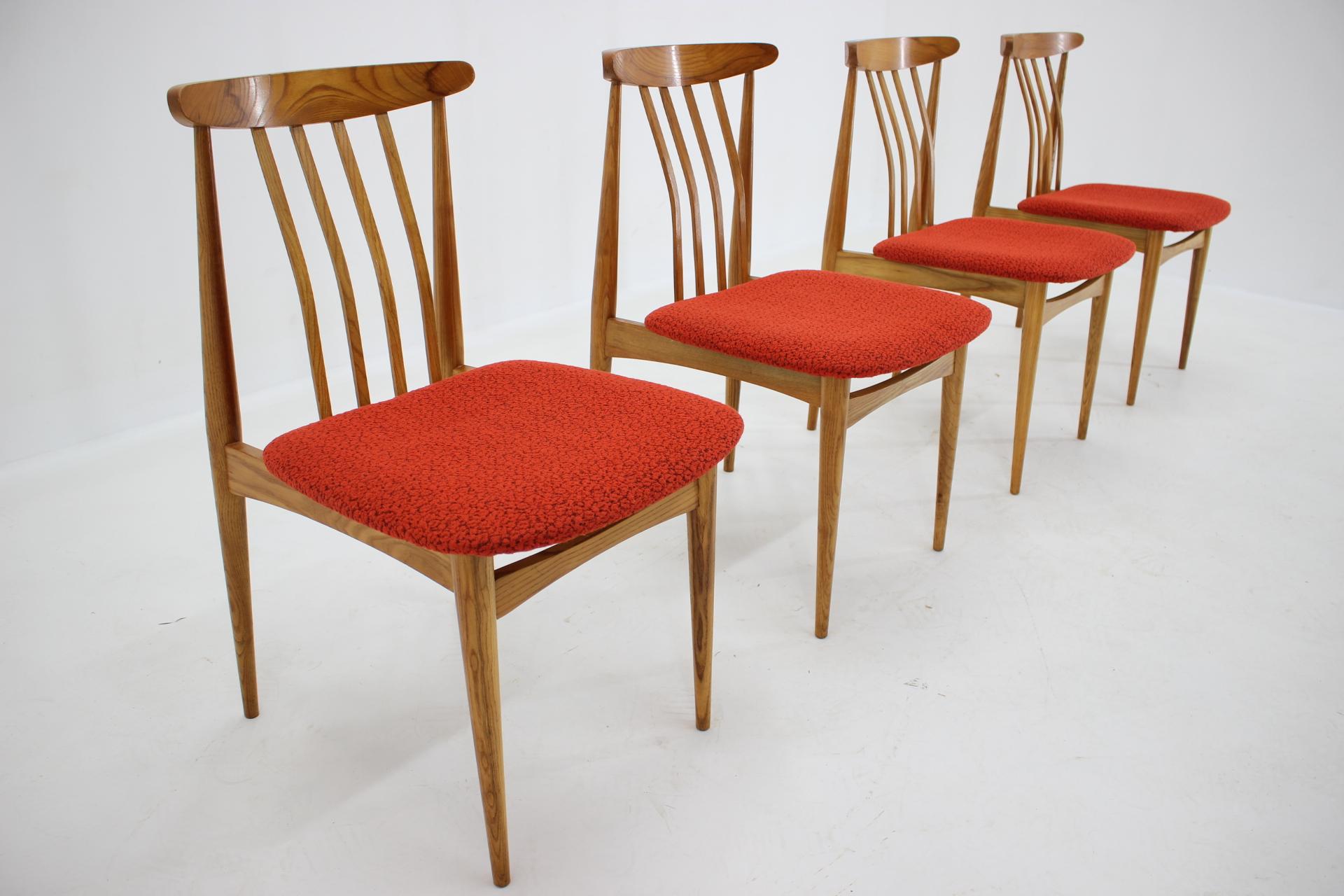 Metà XX secolo Set di quattro sedie da pranzo in faggio di design organico del Medioevo - Anni '60 in vendita