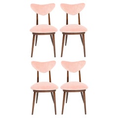 Set aus vier rosa Baumwoll-Samt-Herzstühlen aus der Mitte des Jahrhunderts, Europa, 1960er Jahre