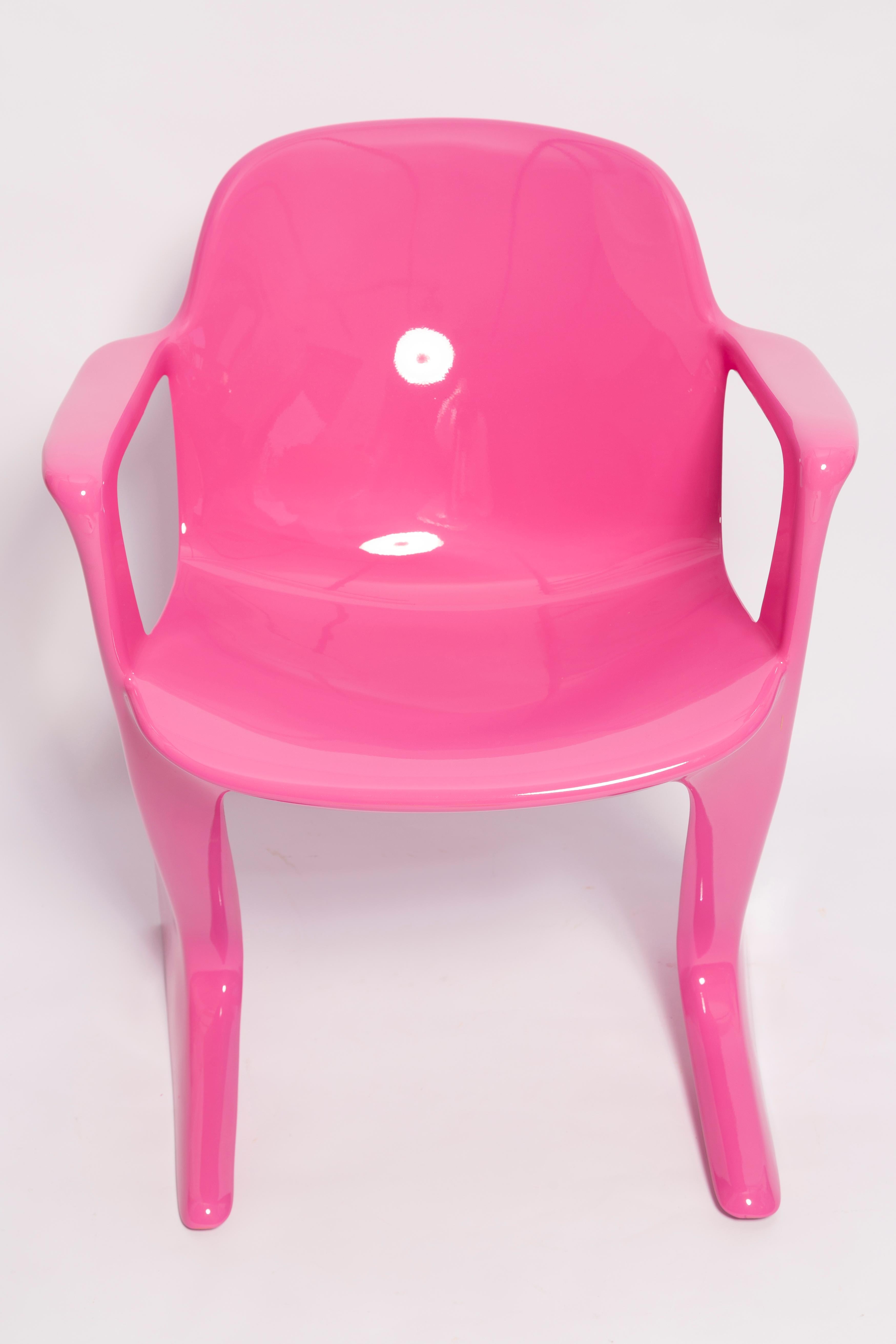 Fiberglass Set of Four Mid Century Pink Kangaroo Chairs, Ernst Moeckl, Germany, 1960s For Sale