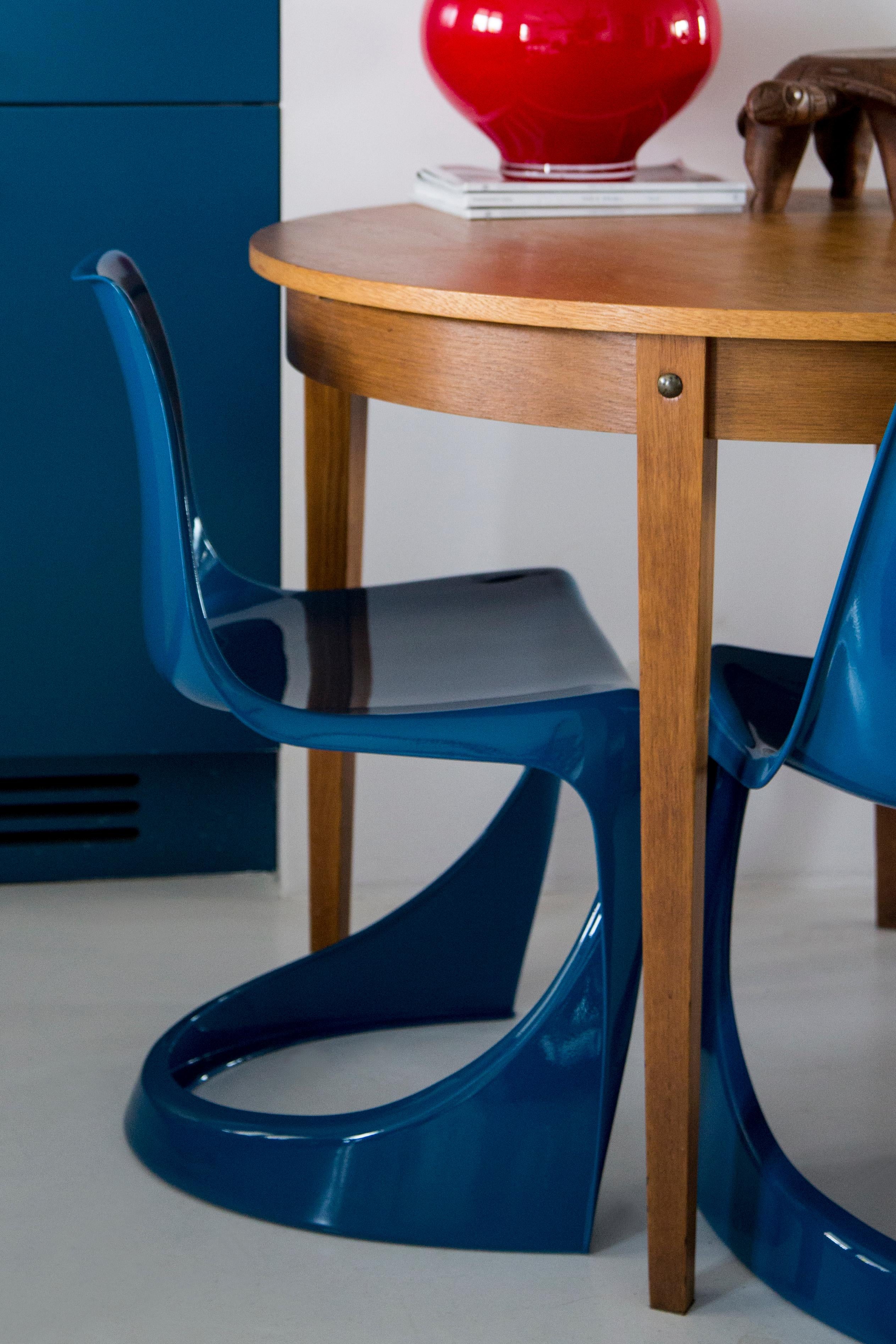 Polish production chairs from Plastics Factory 'Krywald' in Knurow have embossed signatures. They come from the 70s. The author of this project is the Danish architect Steen Østergaard, who in 1966 designed this pattern for Cado manufacture, which