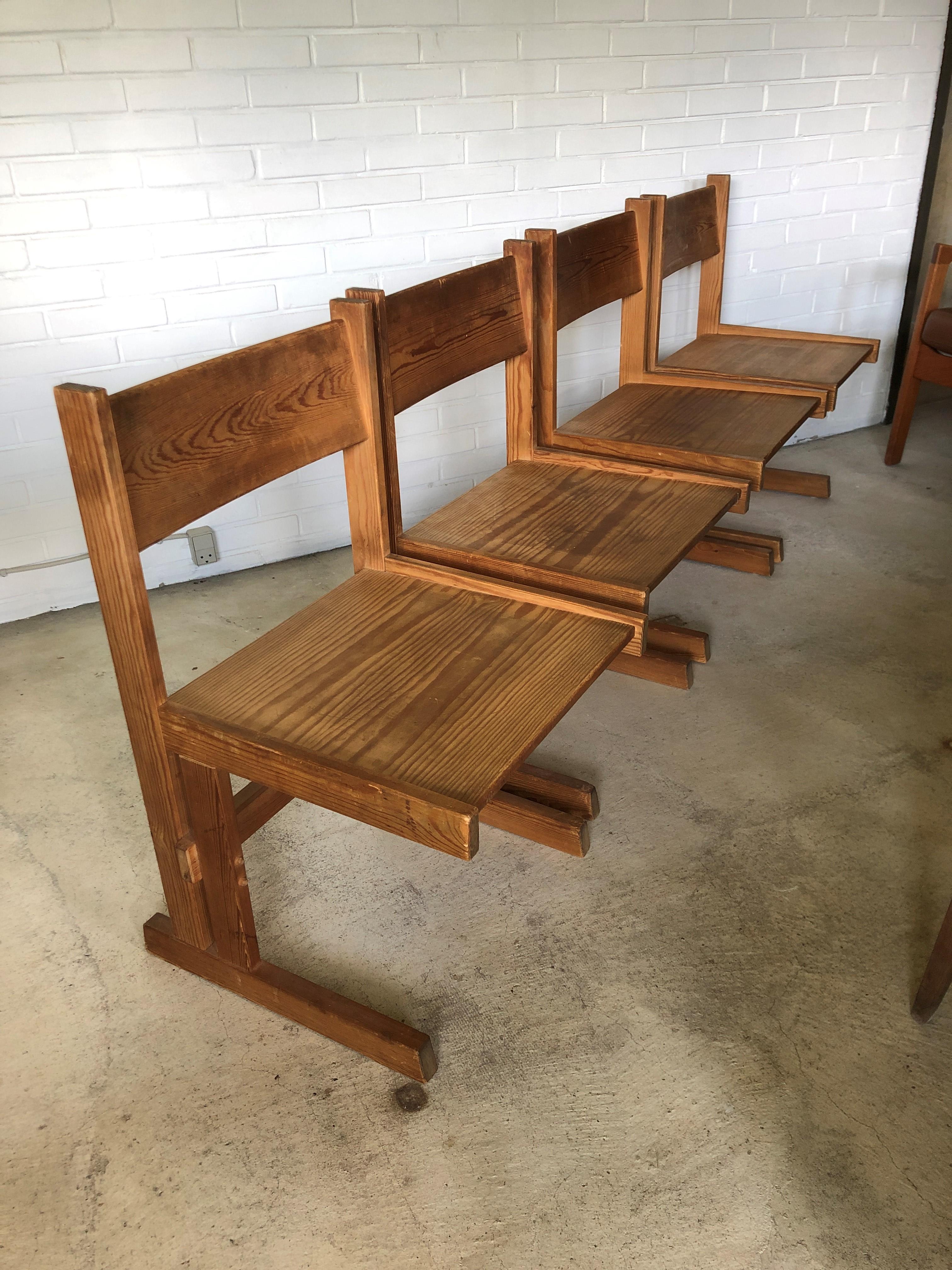 Set of Four Midcentury Solid Oregon Pine Chairs Danish, 1960s For Sale 2