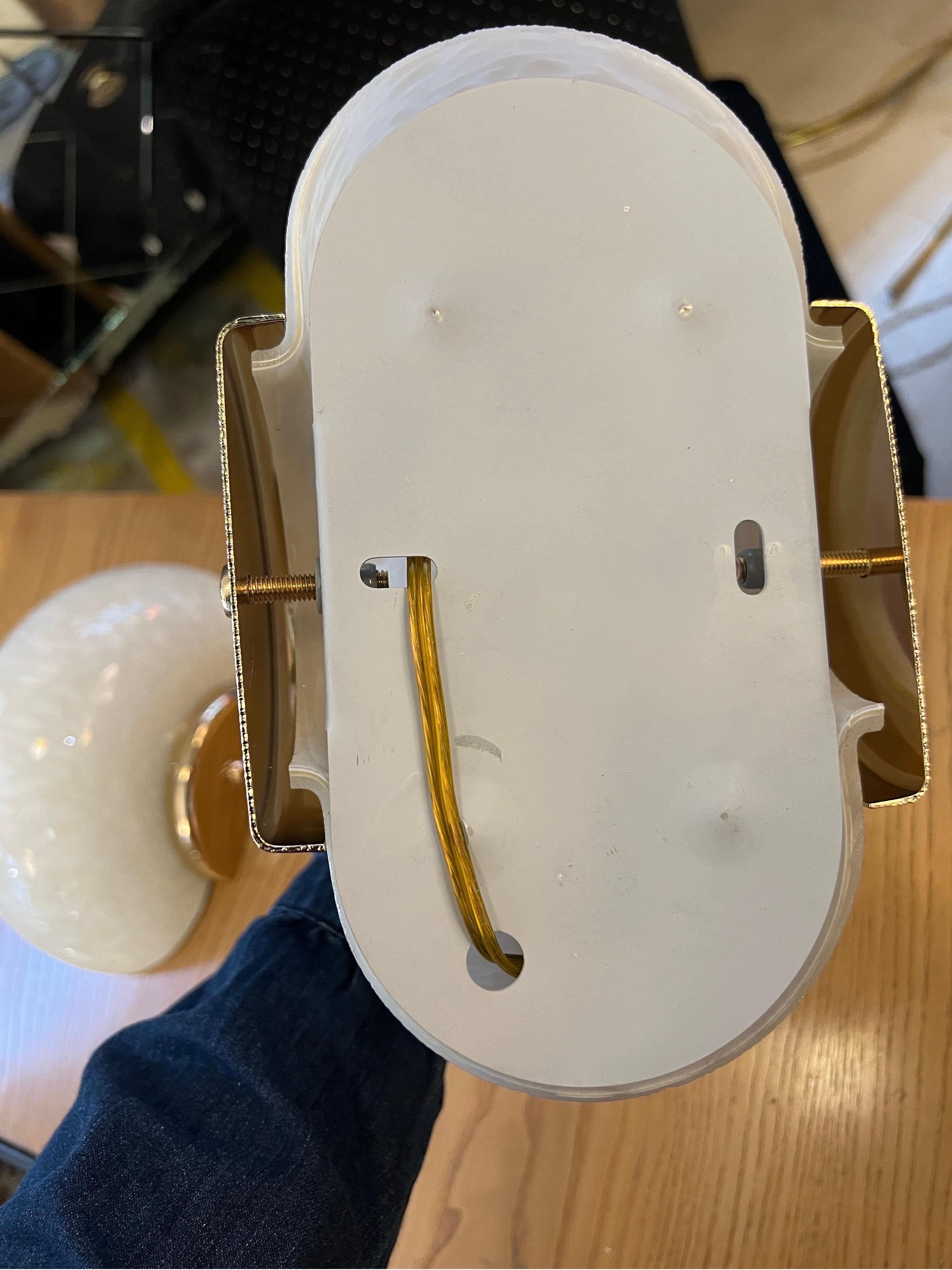 Set of Four Mid- Century Speckled Cream Murano Glass Wall Sconces, 1950 For Sale 6