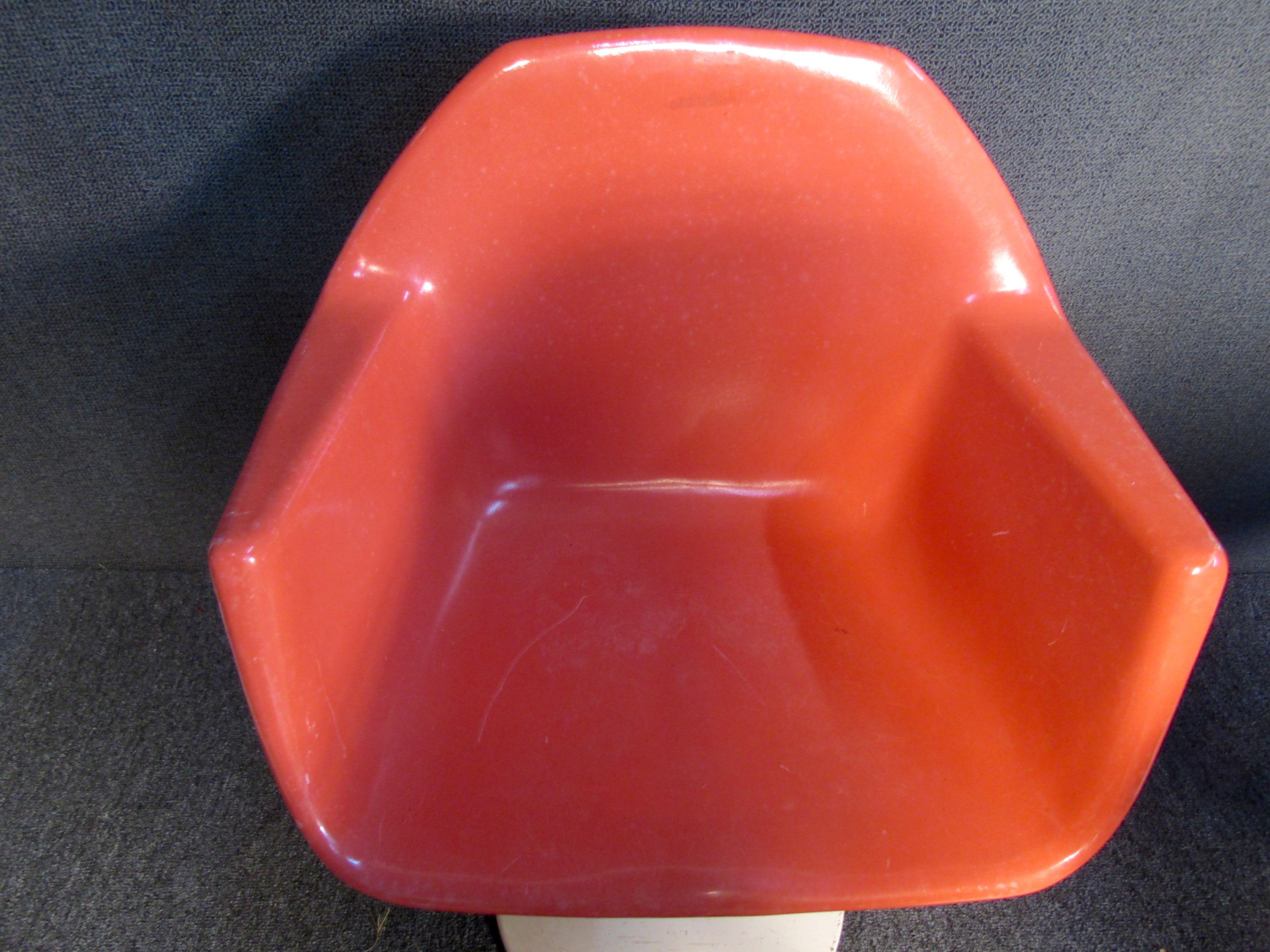 mid century tulip chair