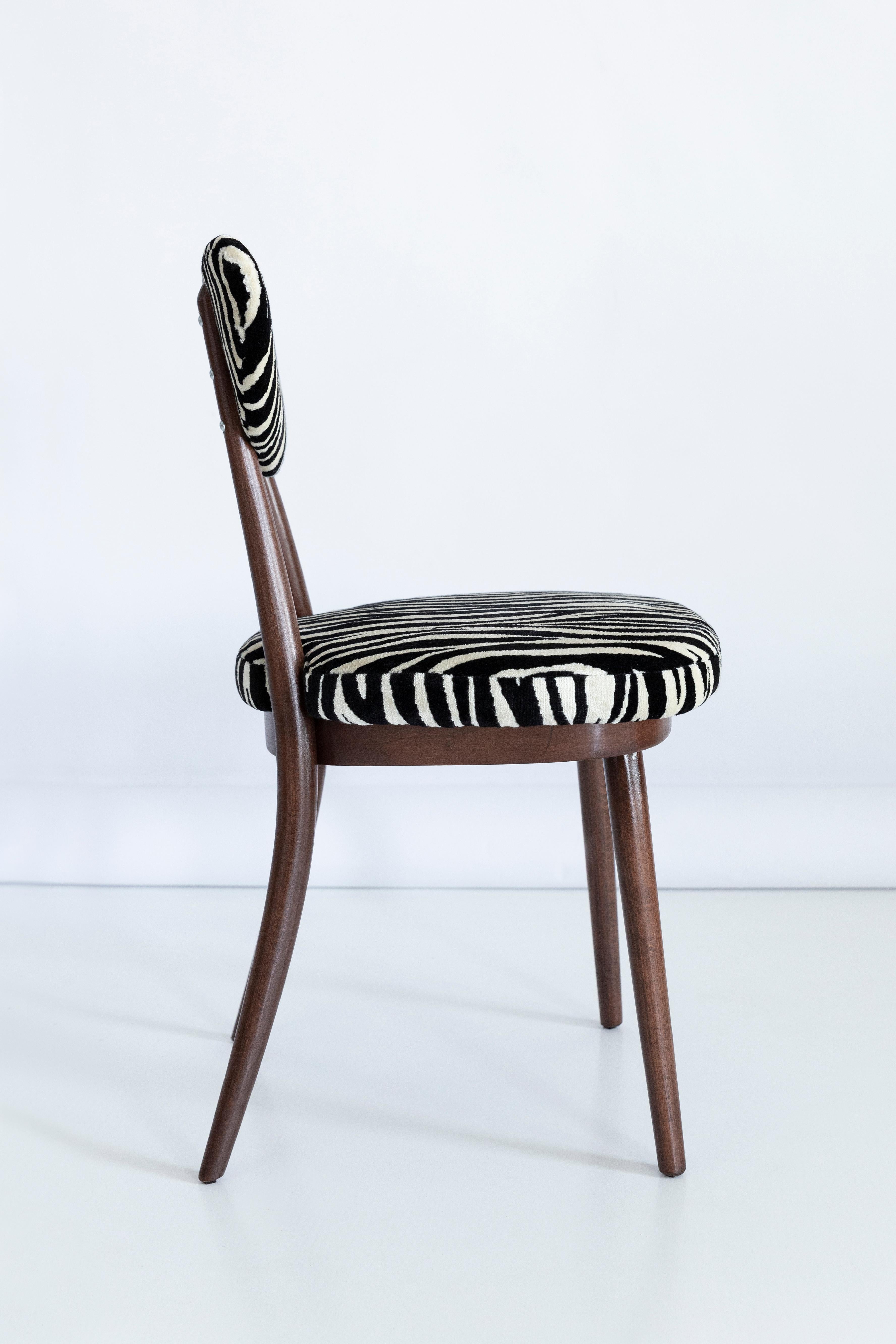 Set of Four Midcentury Zebra Black and White Heart Chairs, Poland, 1960s For Sale 5