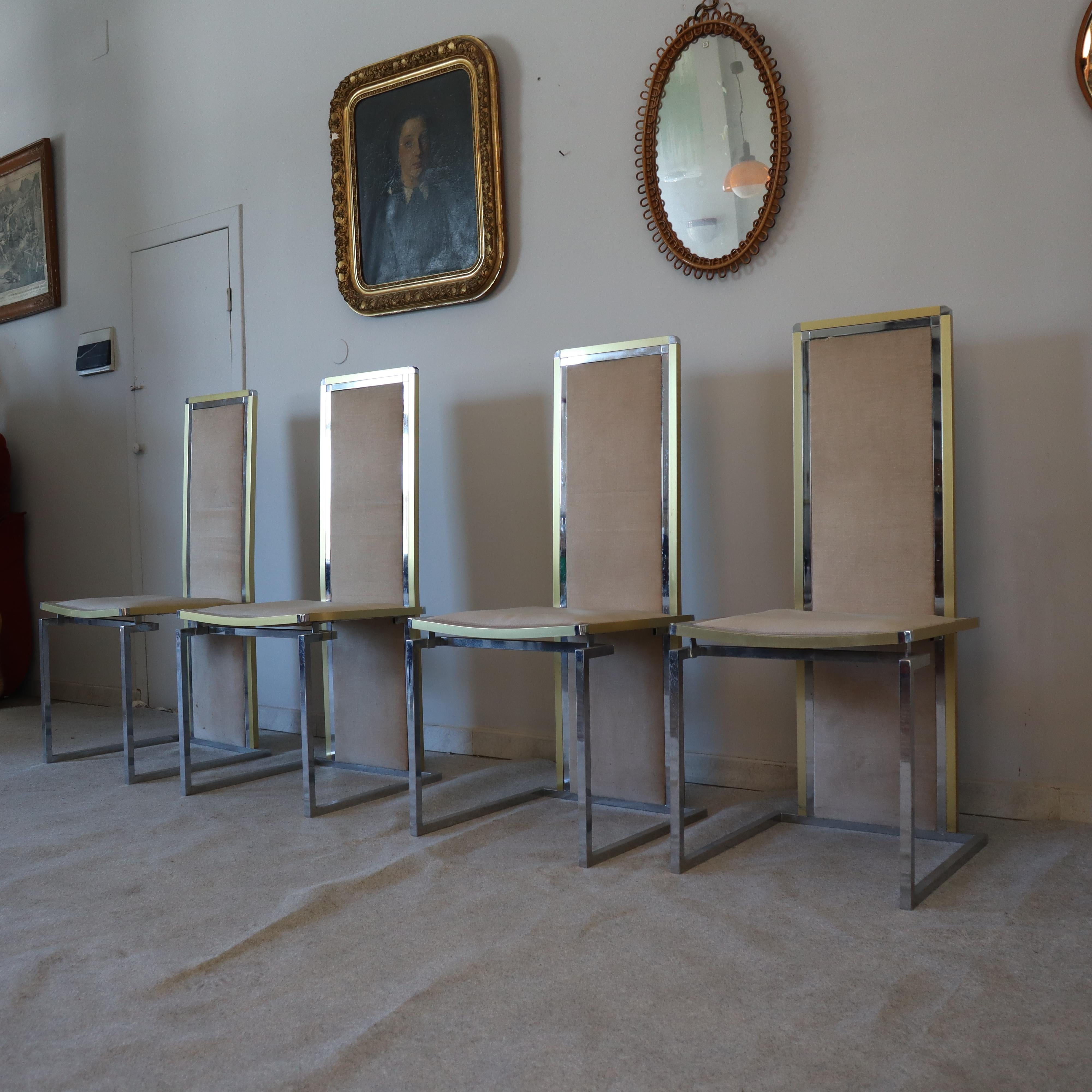 Italiano Set di quattro sedie moderne di metà secolo in metallo e ottone di Romeo Rega, Italia, anni '70 in vendita